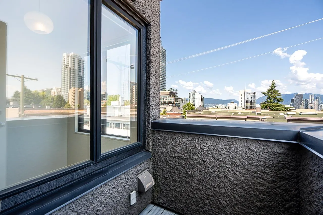 1425 W 11th Avenue #1