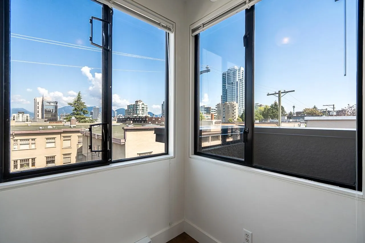 1425 W 11th Avenue #1