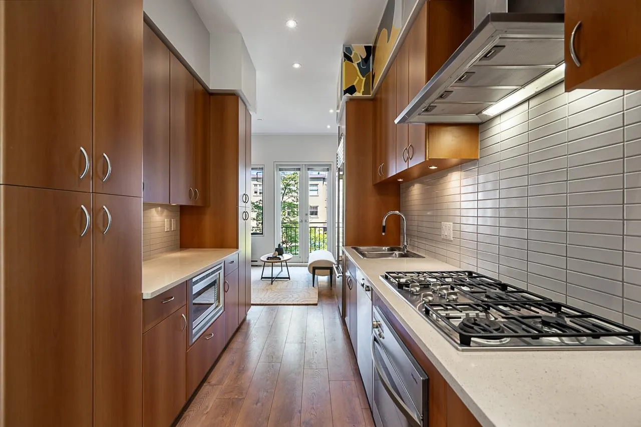 1425 W 11th Avenue #1