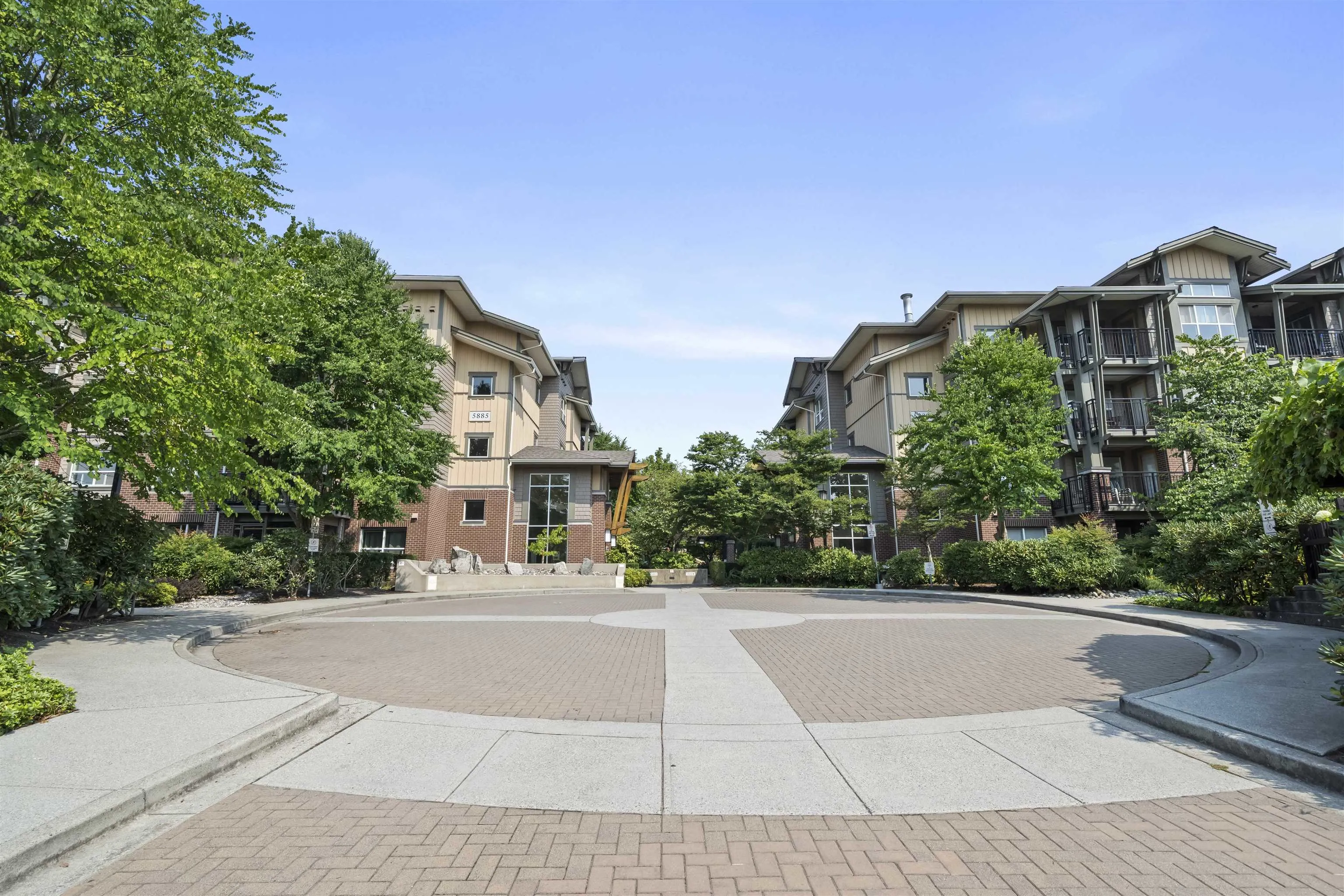 5885 Irmin Street #302