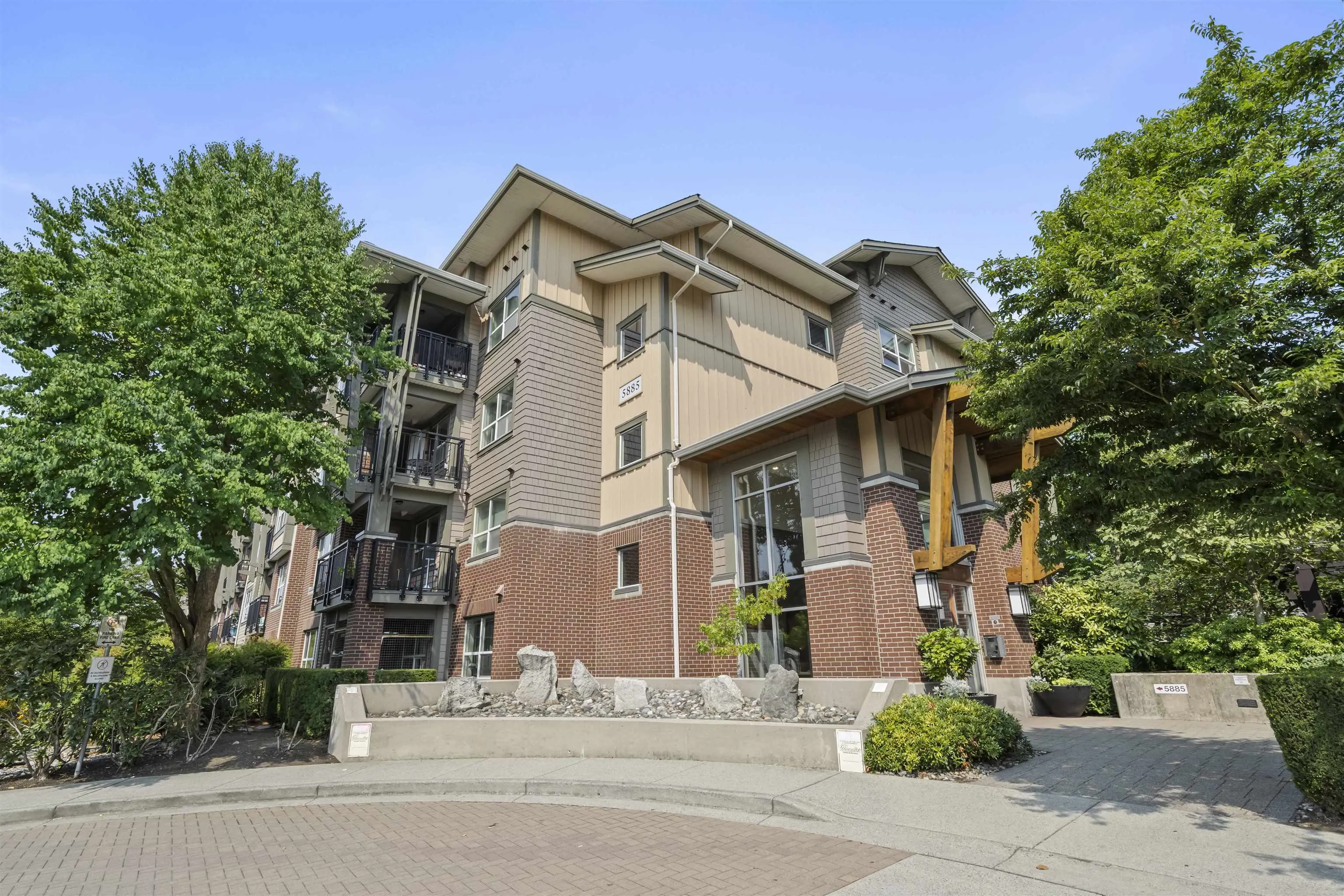 5885 Irmin Street #302