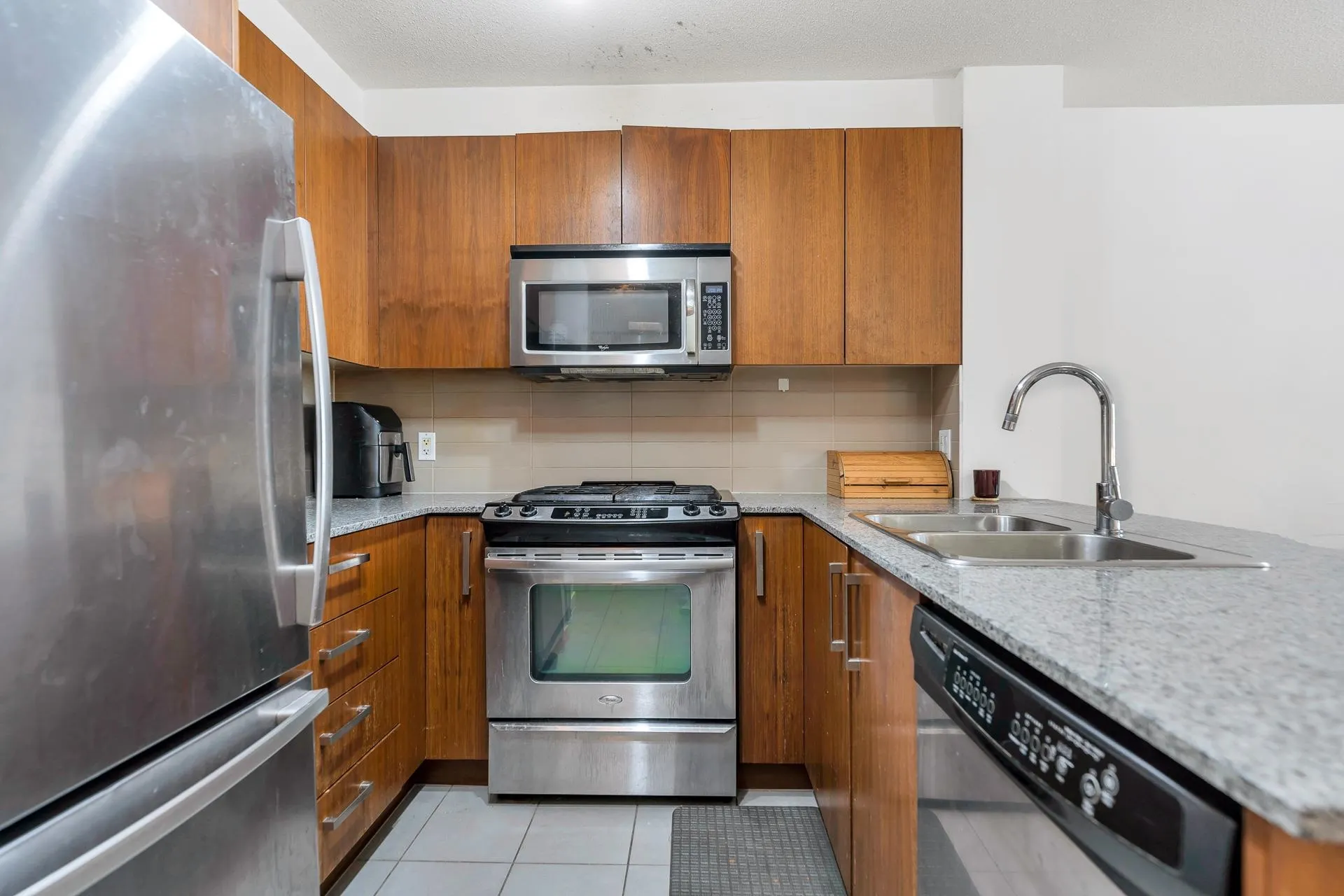 5885 Irmin Street #302