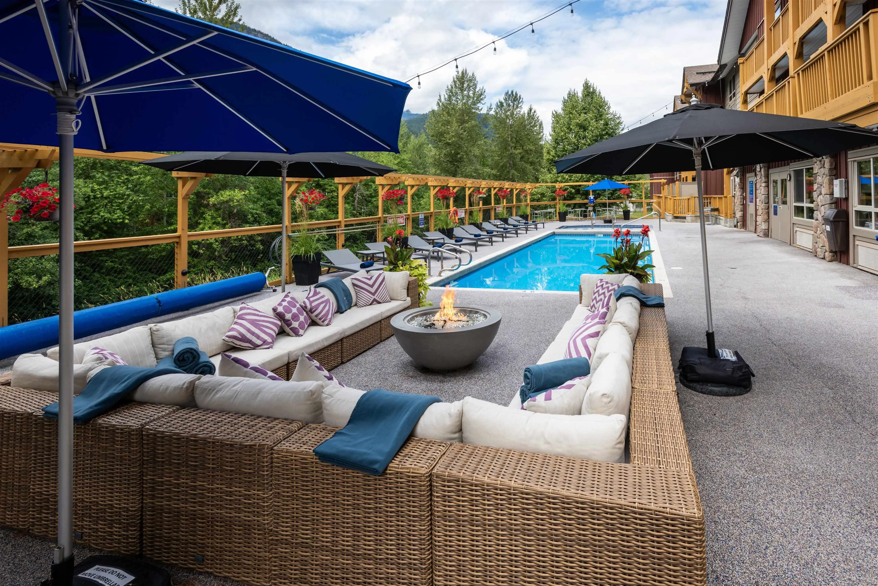 1490 Highway 99 #124