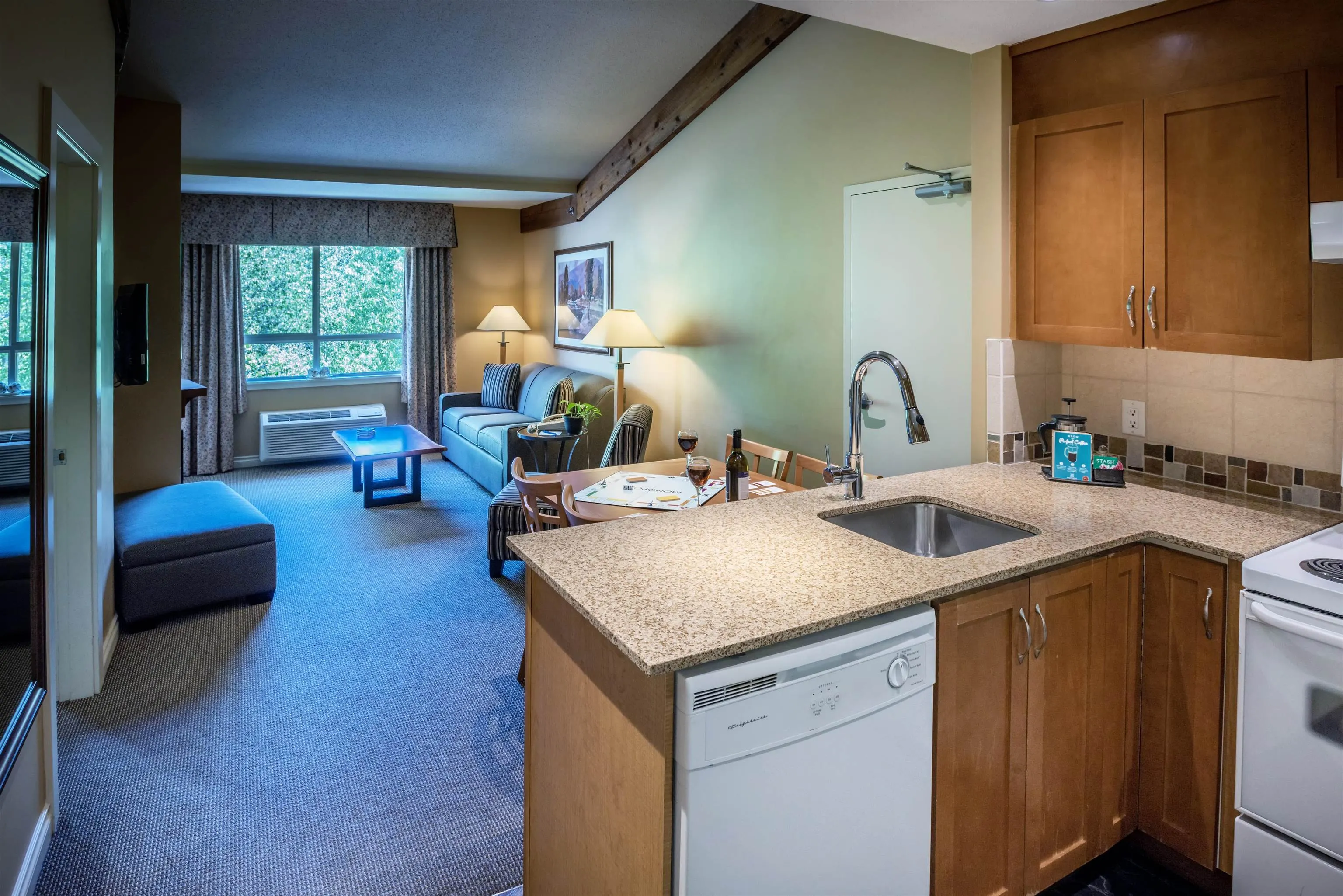 1490 Highway 99 #124