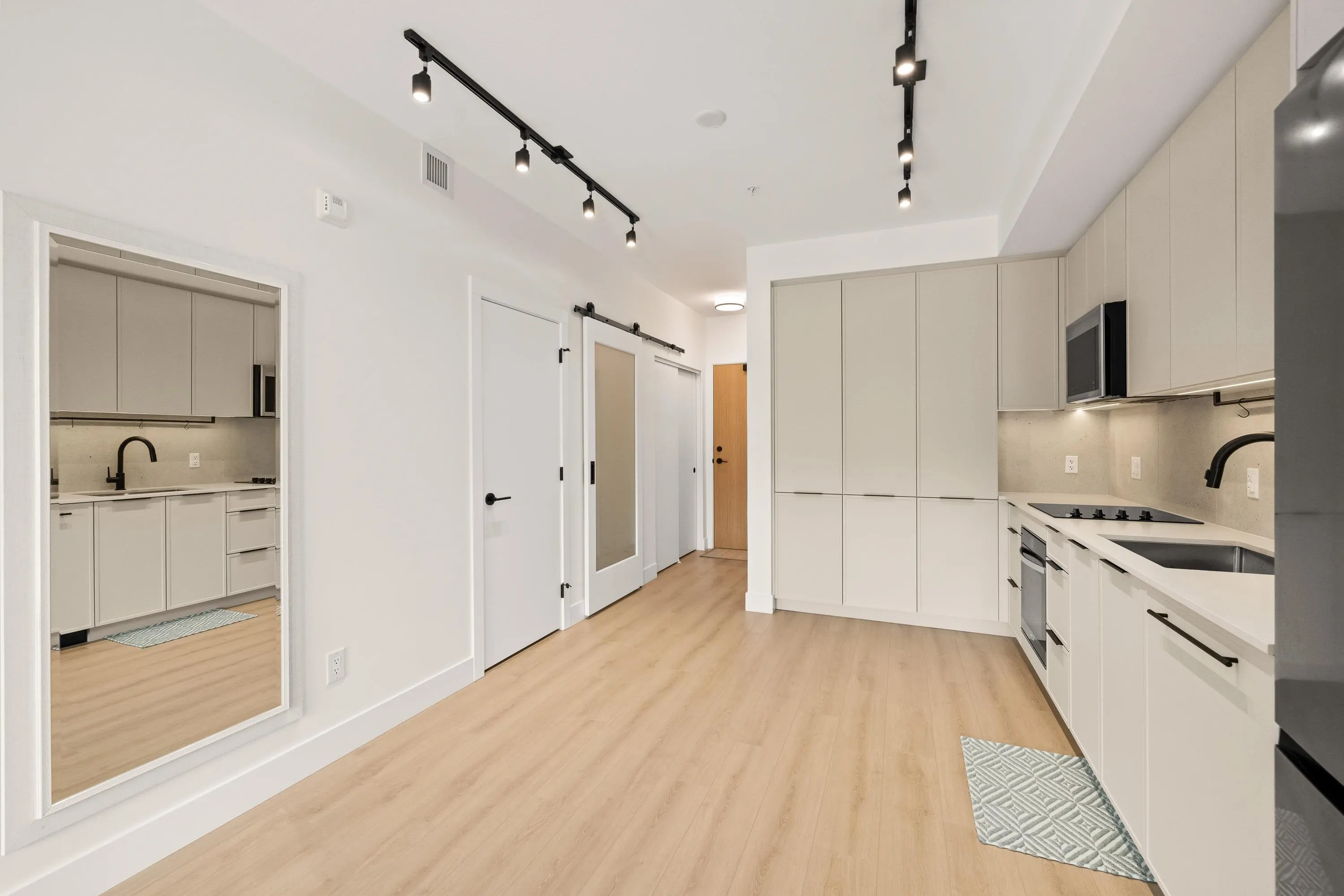 3055 Murray Street #207