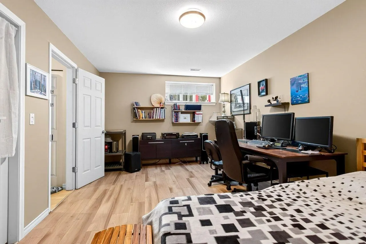 14959 58 Avenue #50