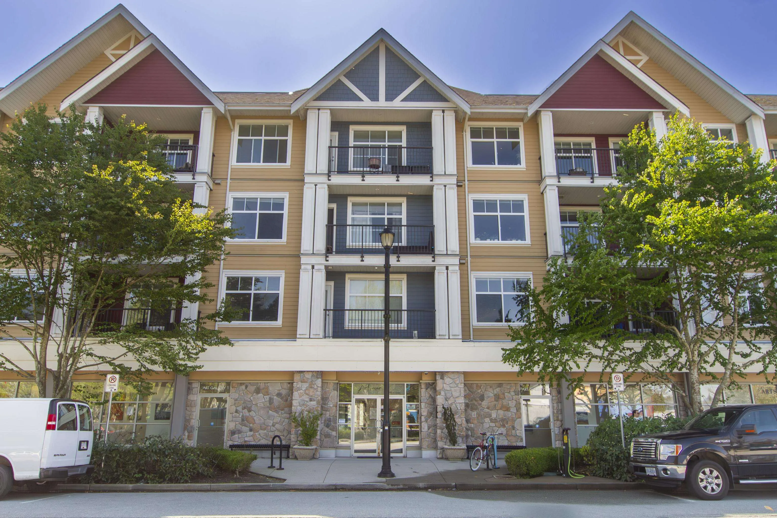 1336 Main Street #207