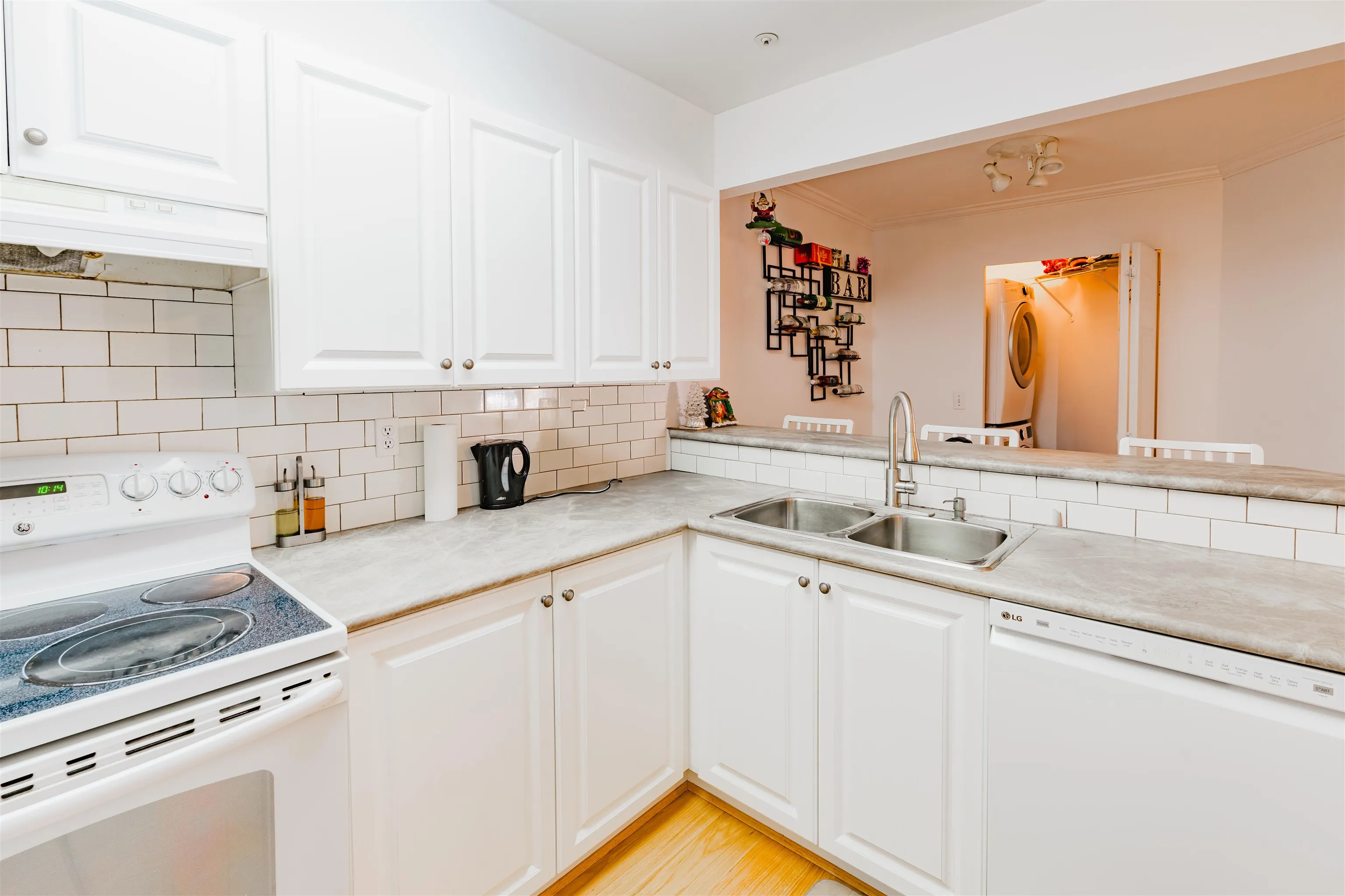 1359 56 Street #414