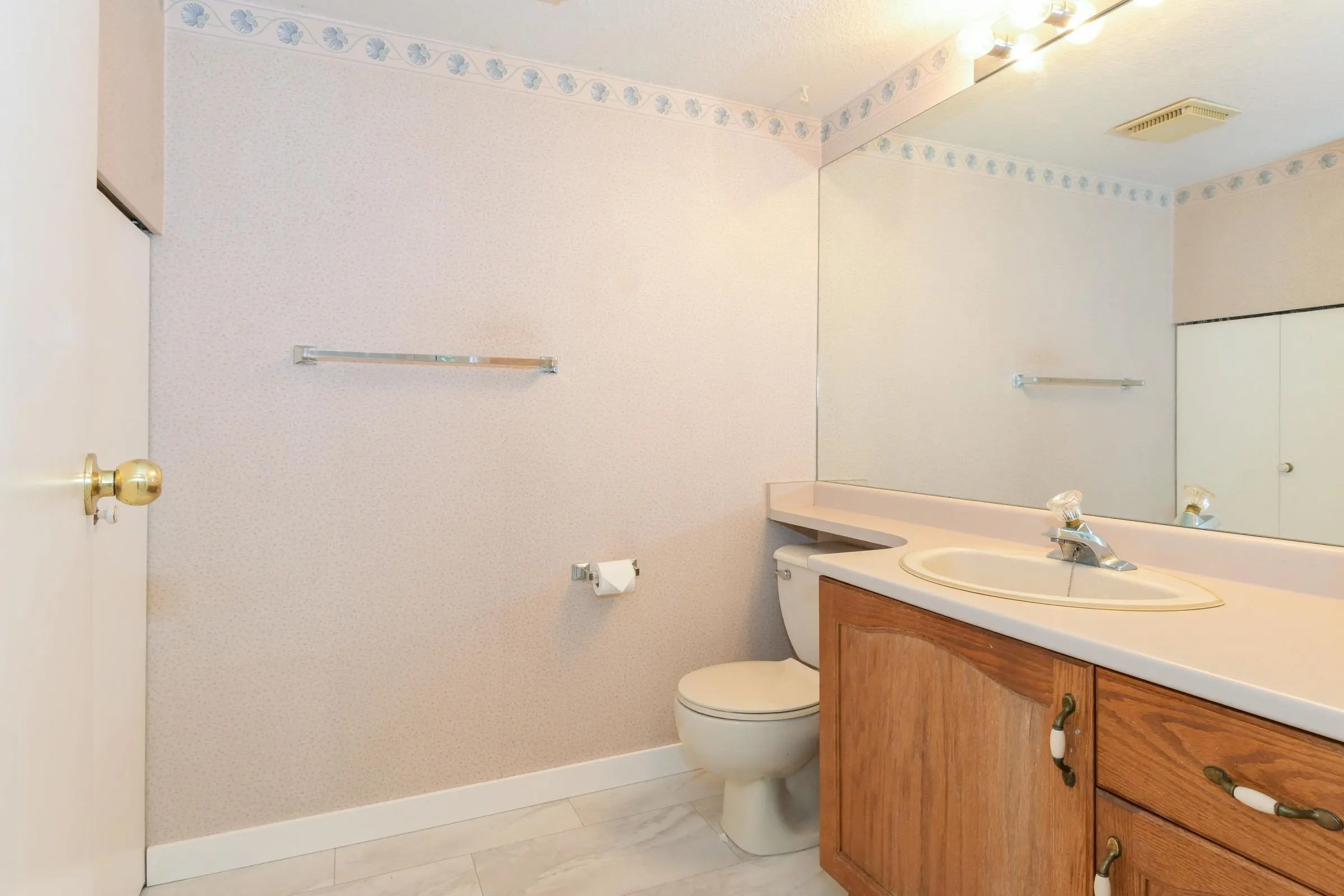 6140 192 Street #8