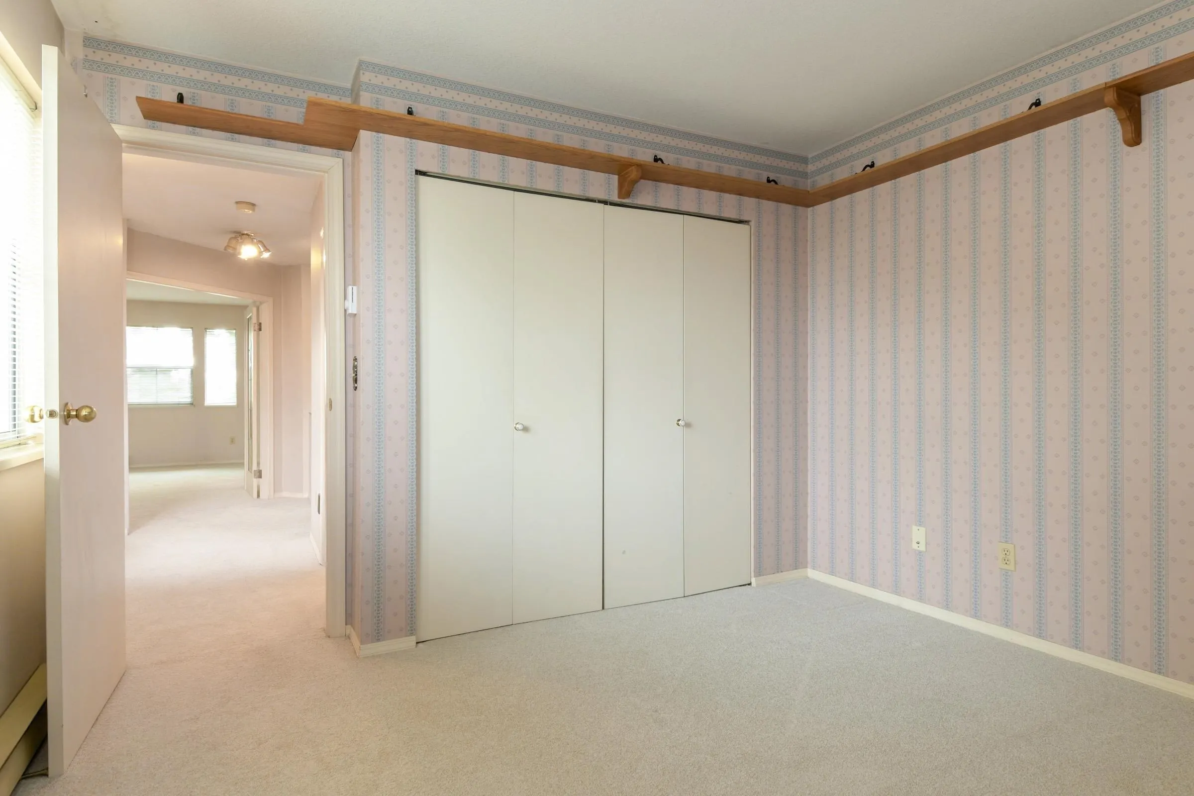 6140 192 Street #8