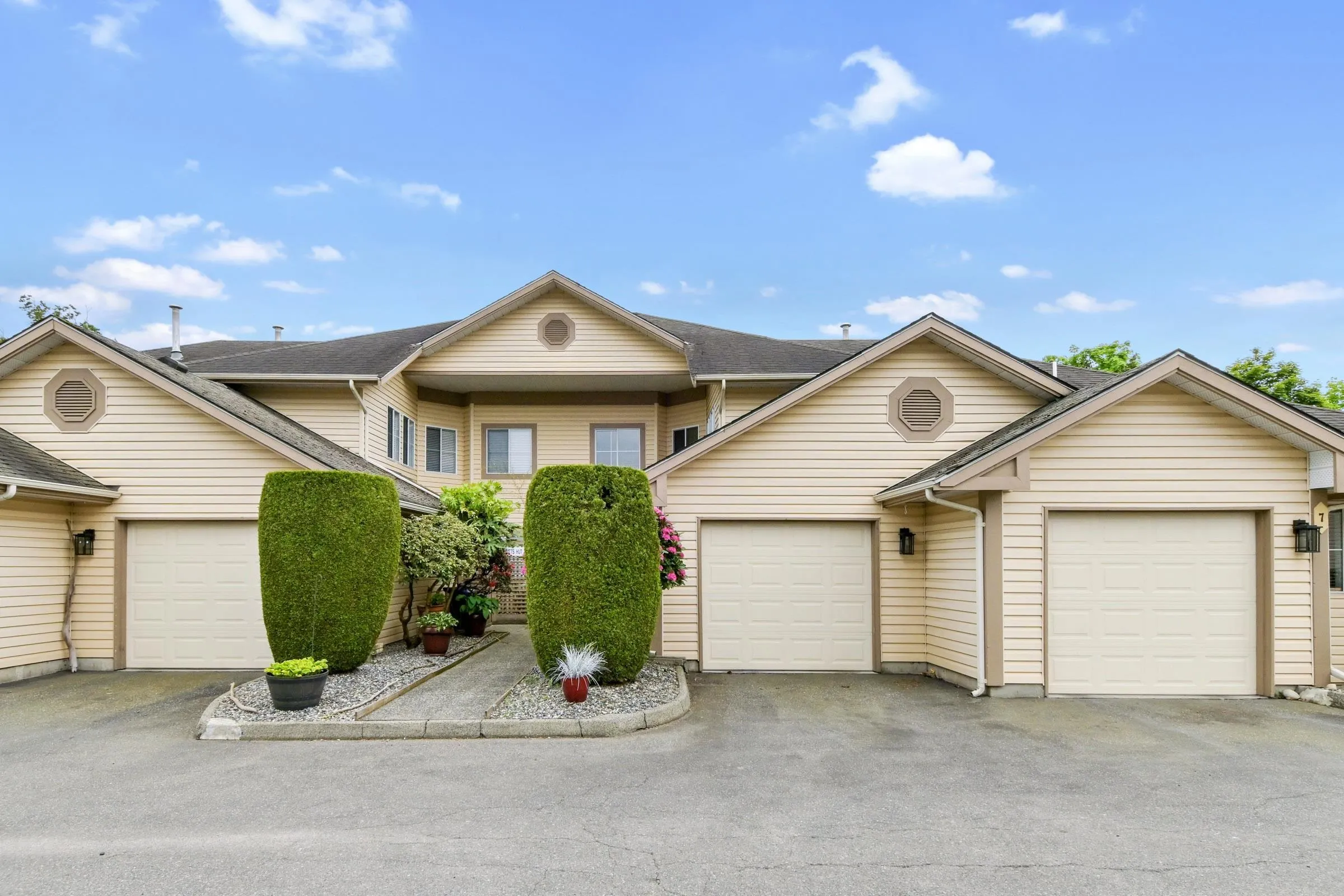 6140 192 Street #8