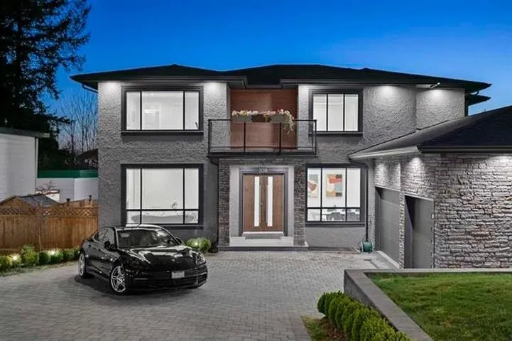 338 Mundy Street