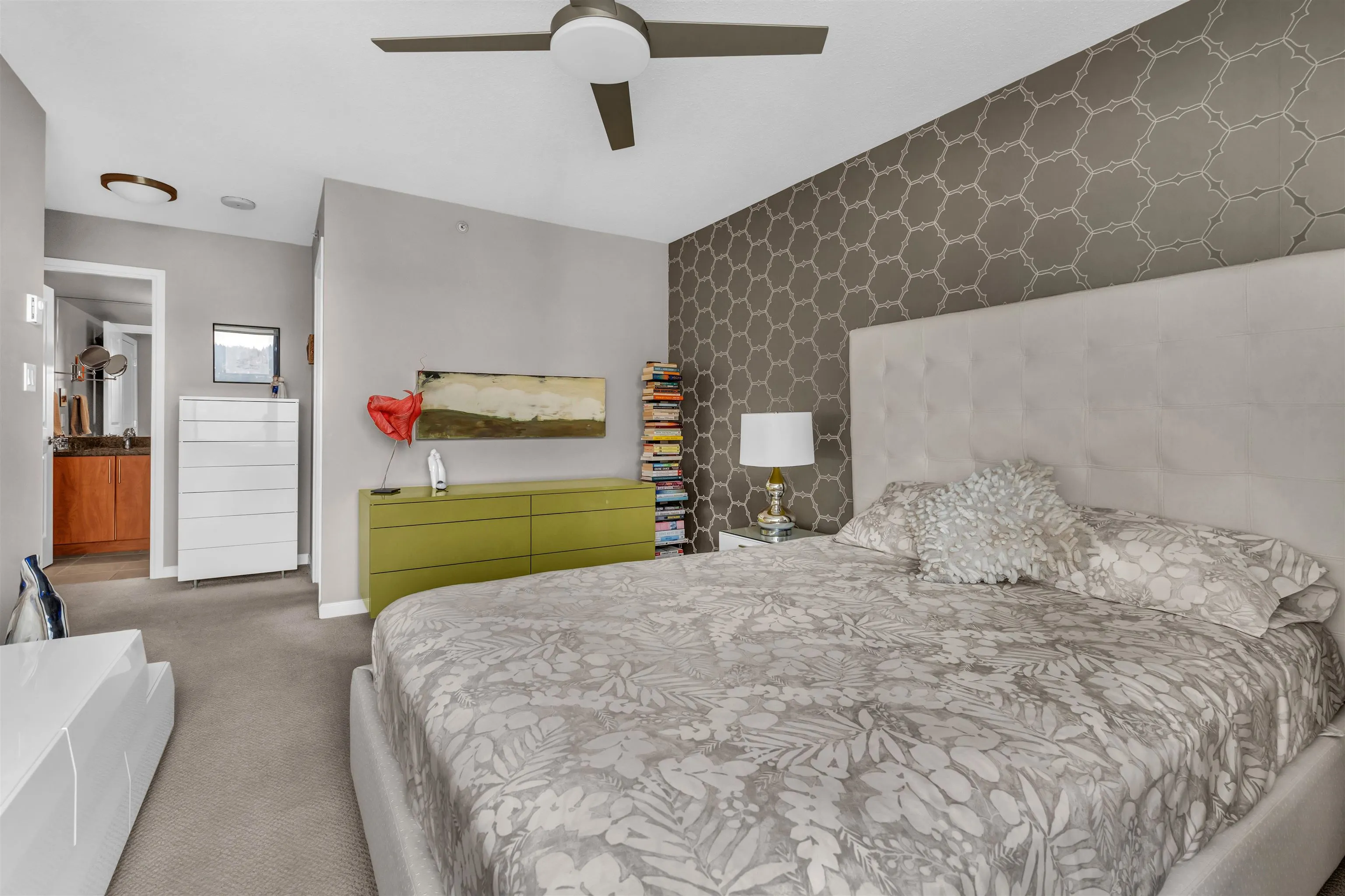 288 Ungless Way #1404