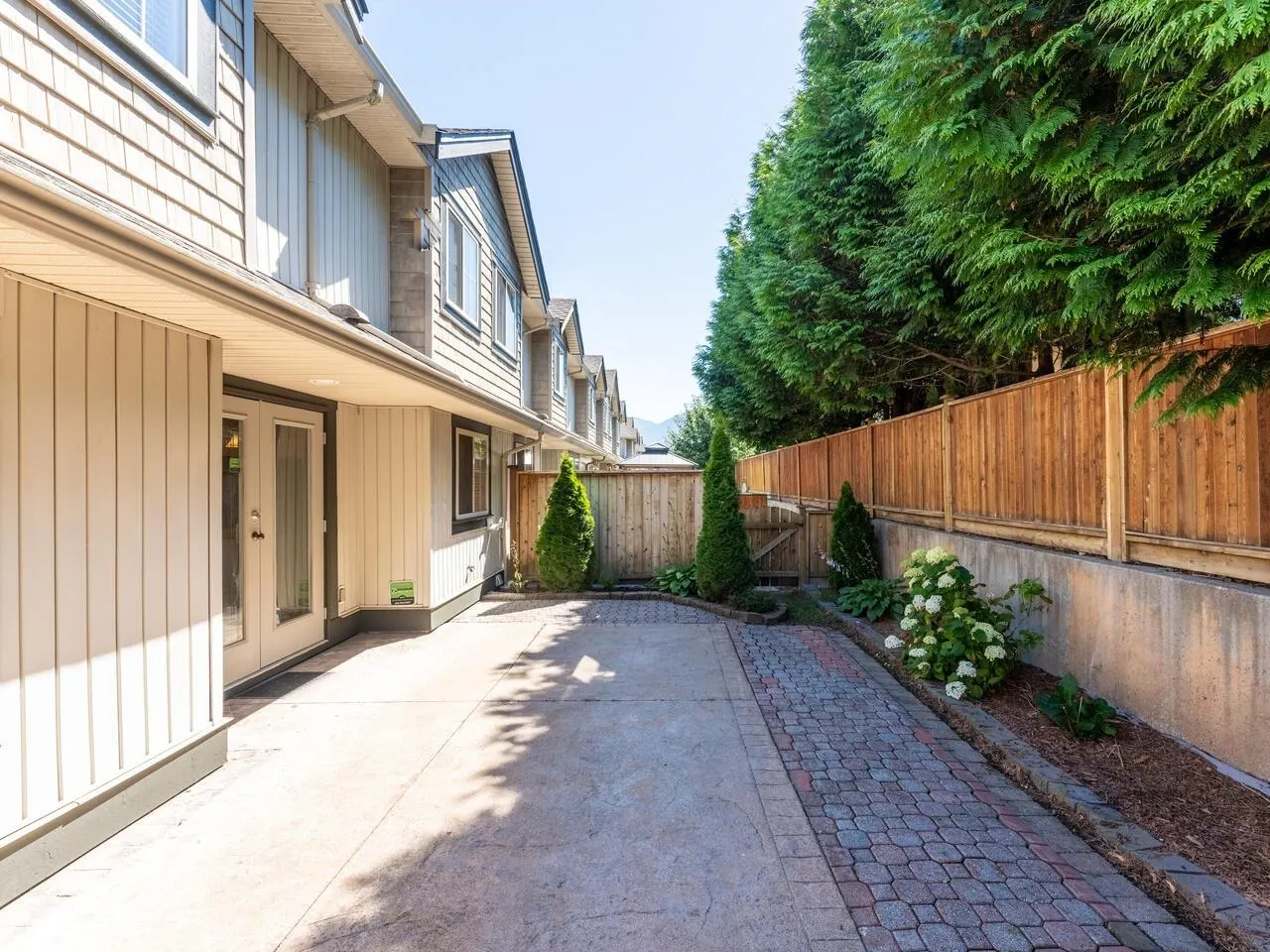 6449 Blackwood Lane #8