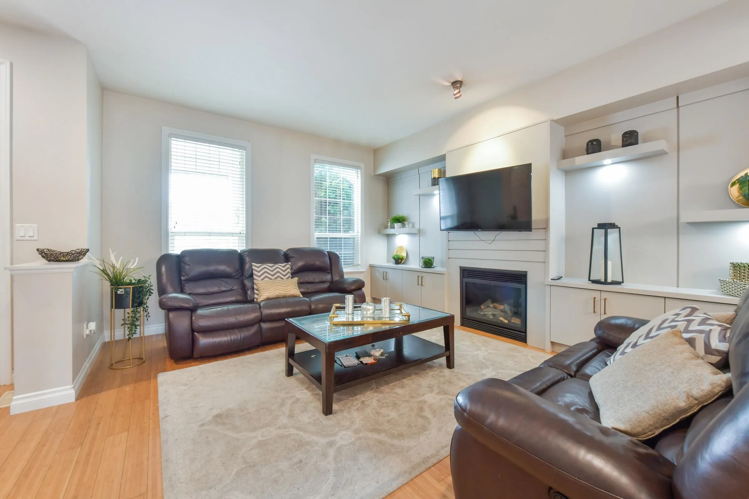 18043 70 Avenue
