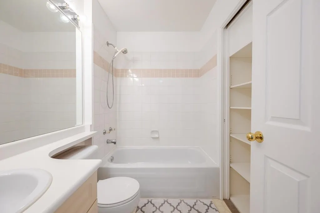 13713 72a Avenue #16