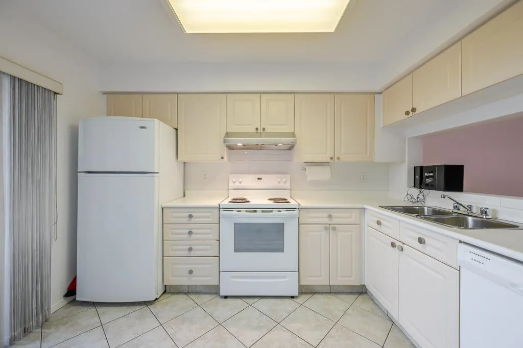 13713 72a Avenue #16