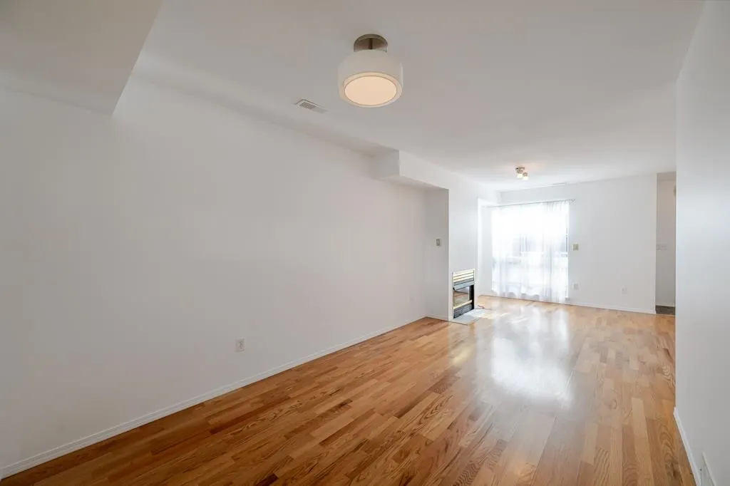 13713 72a Avenue #16