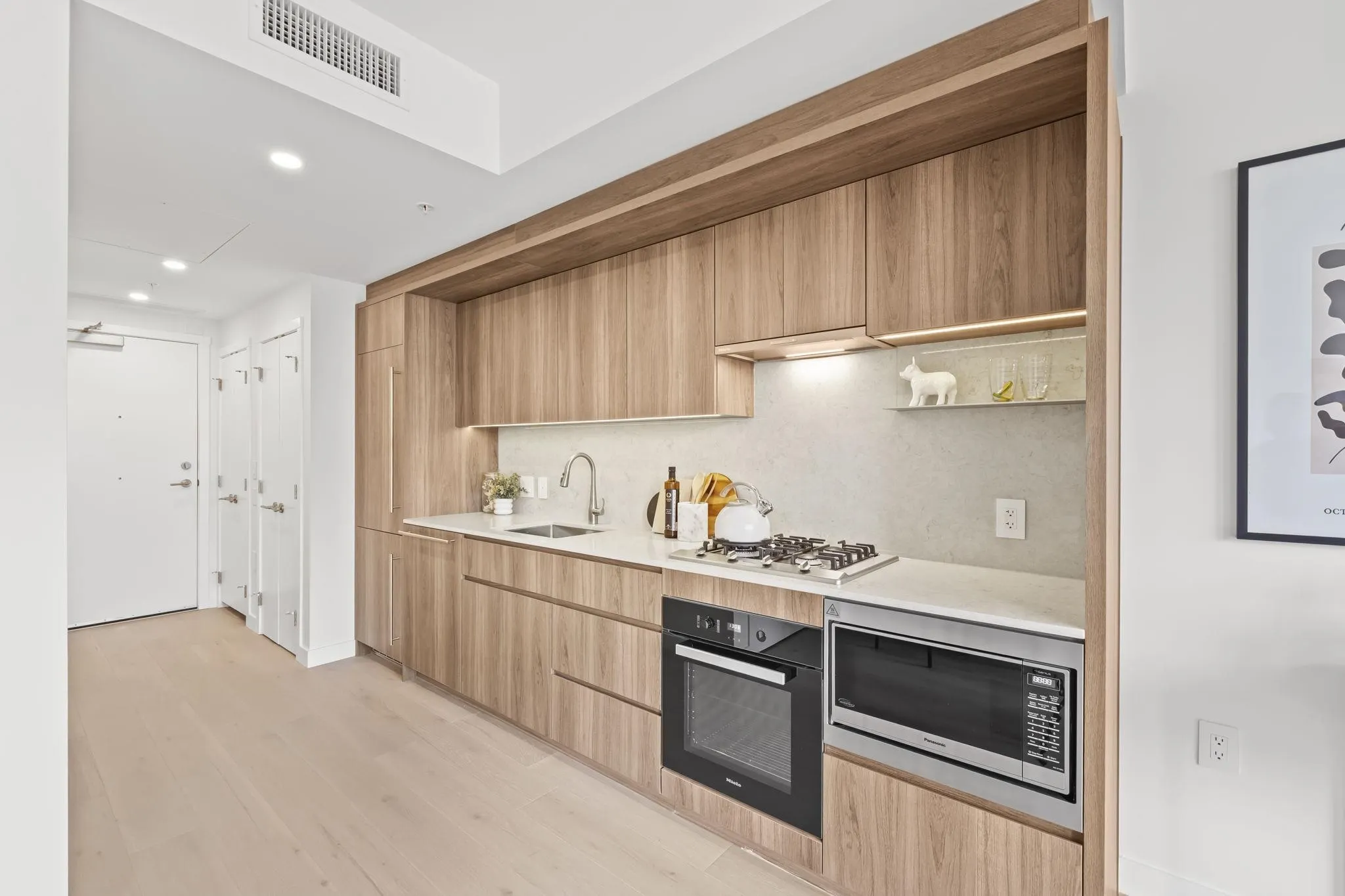 5212 Cambie Street #307