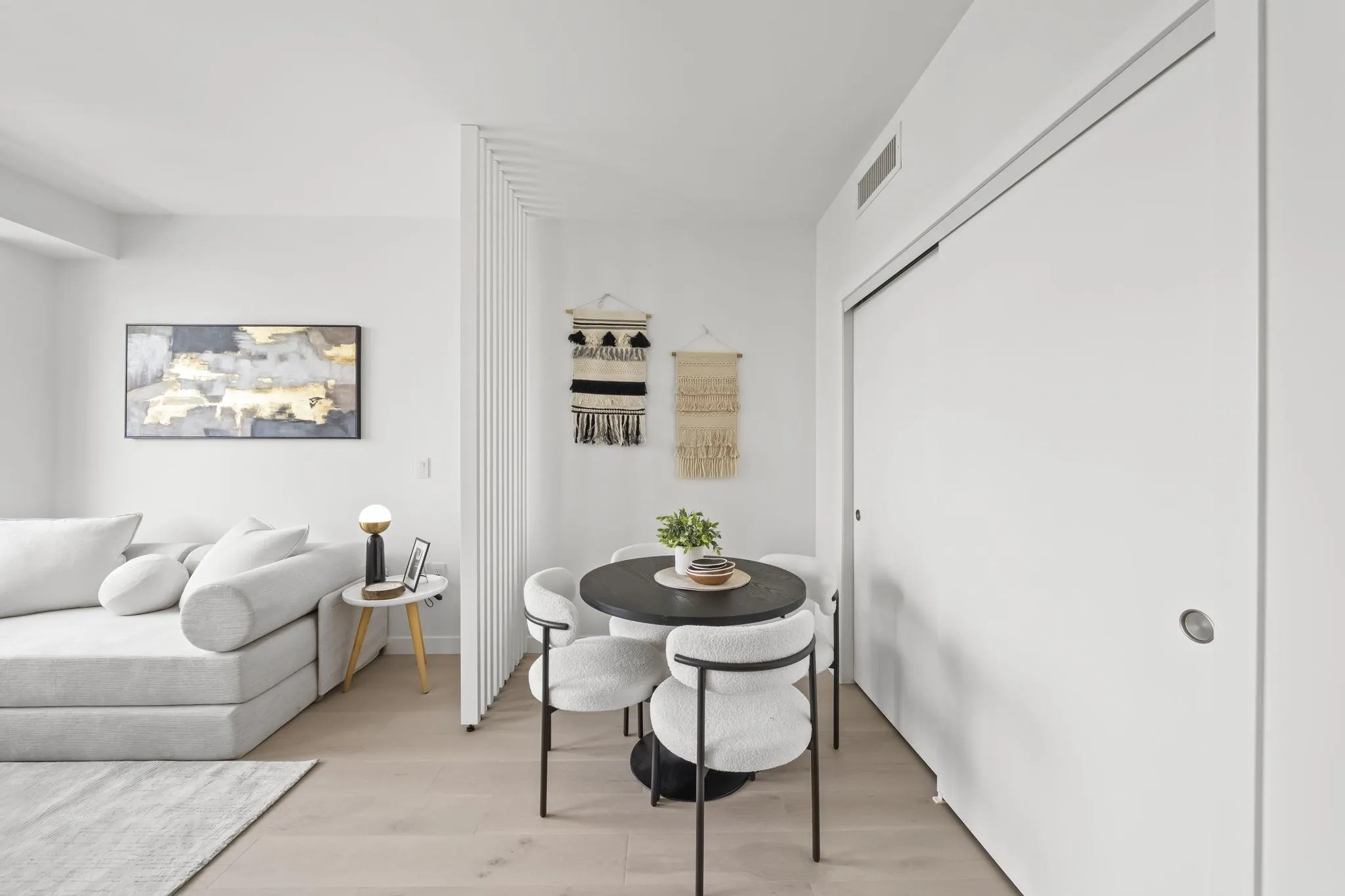 5212 Cambie Street #307