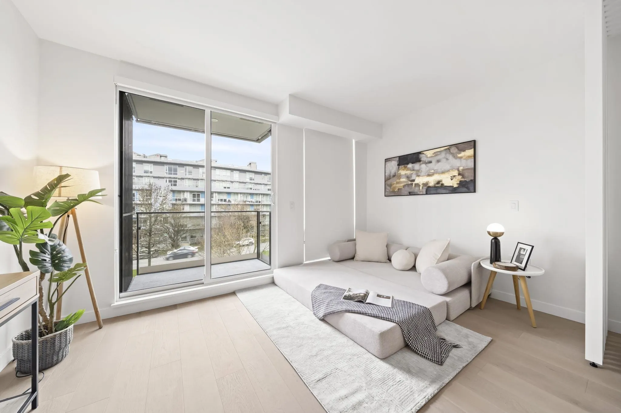 5212 Cambie Street #307