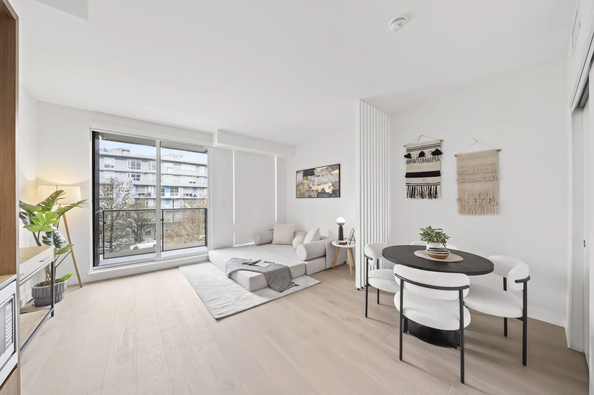5212 Cambie Street #307