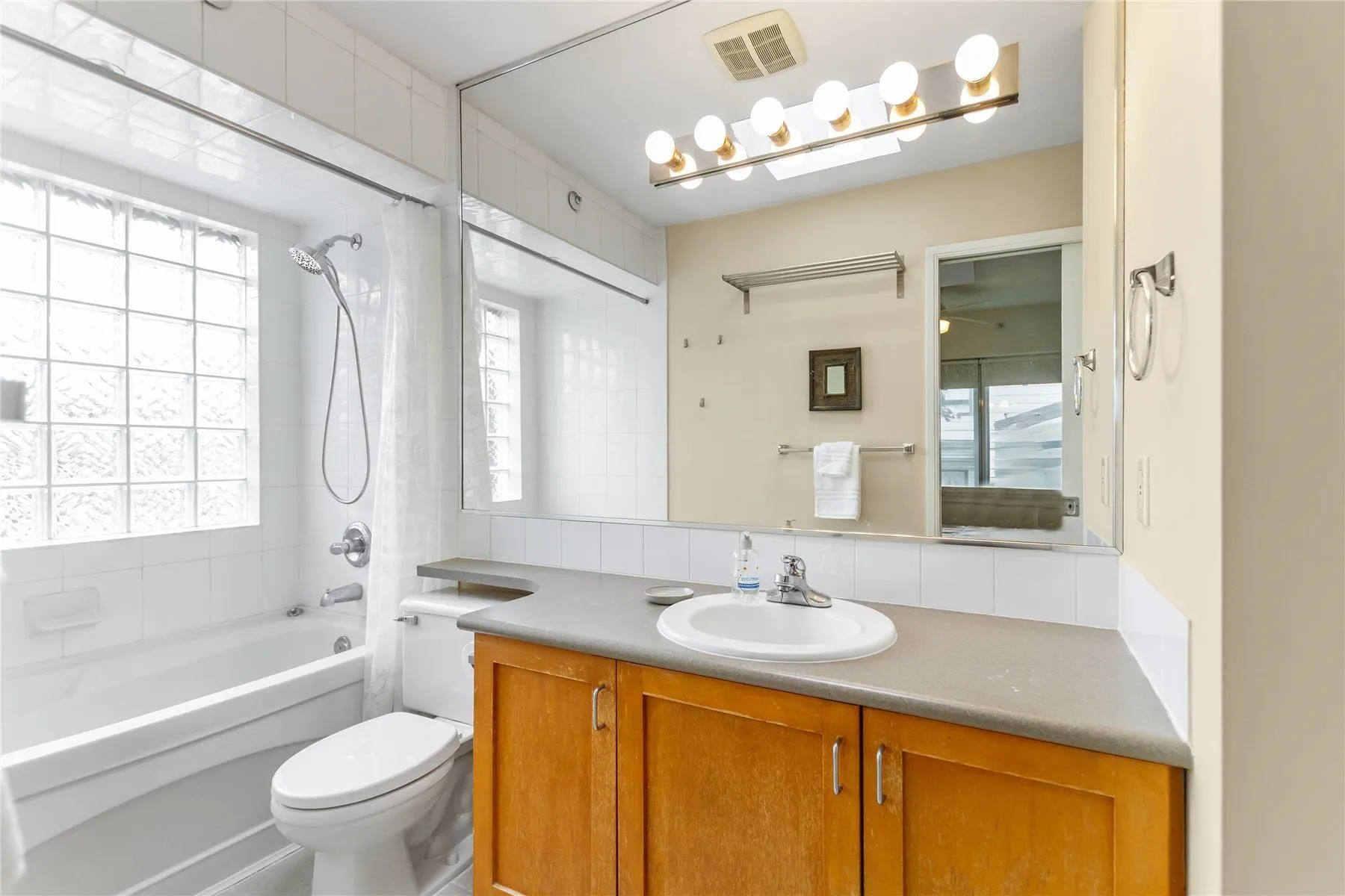 3788 W 10th Avenue #301