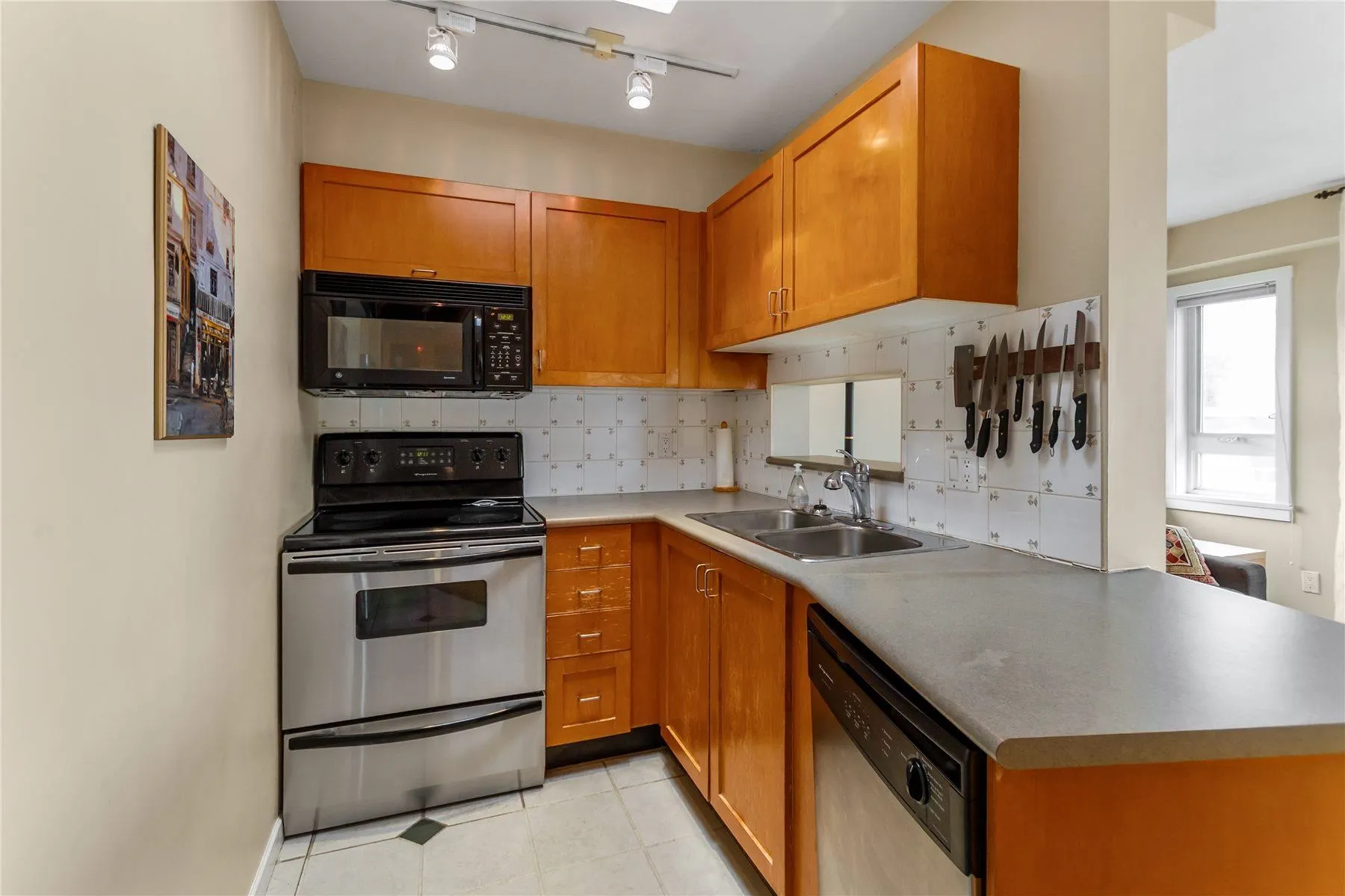 3788 W 10th Avenue #301