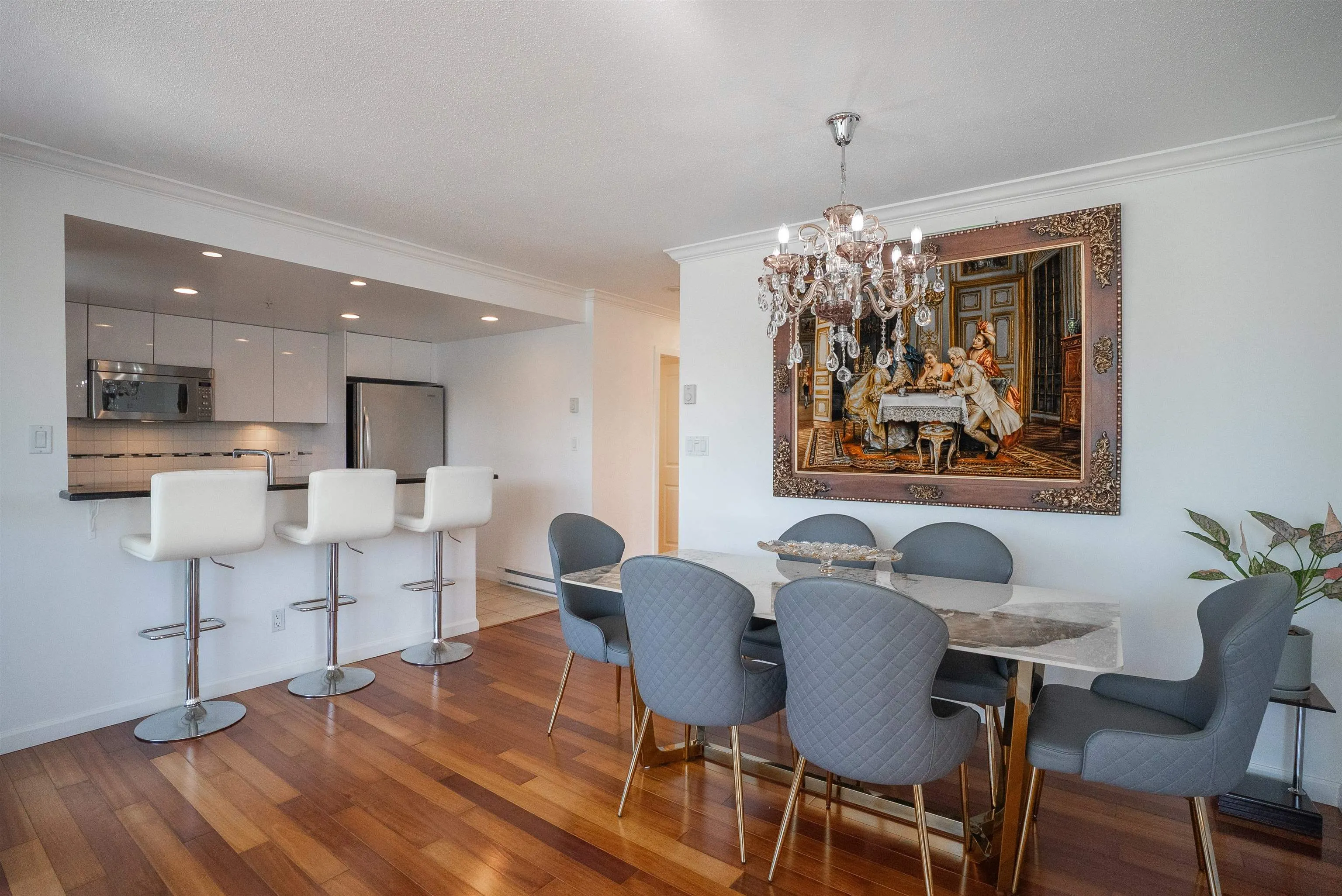 235 Guildford Way #1403