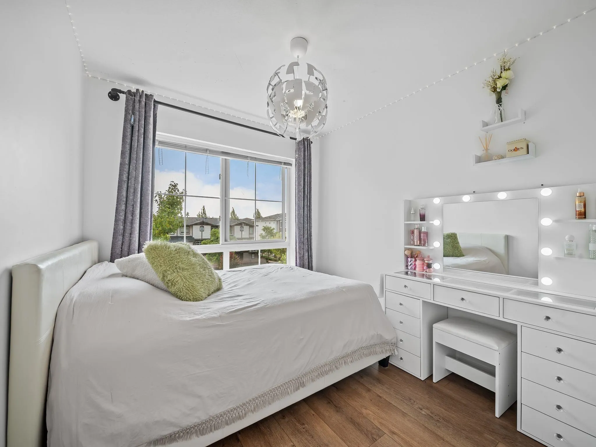 19505 68a Avenue #128