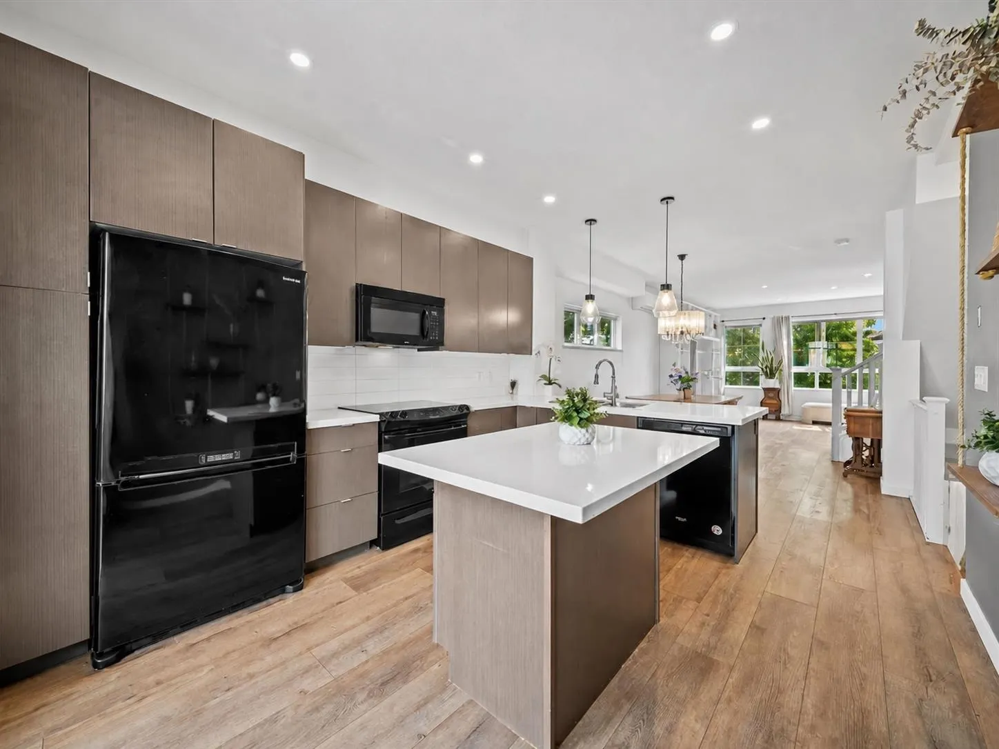19505 68a Avenue #128