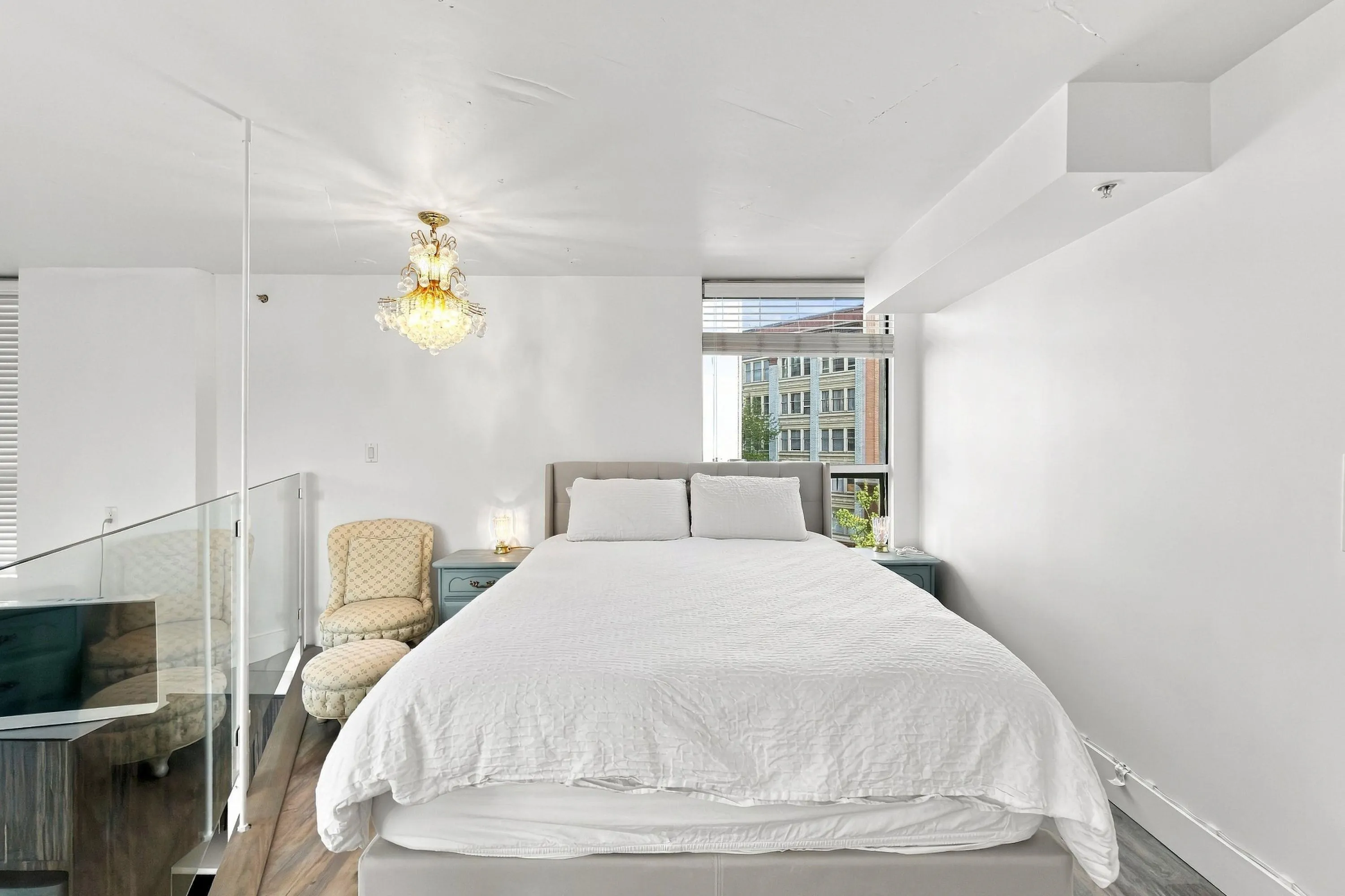 1 E Cordova Street #311