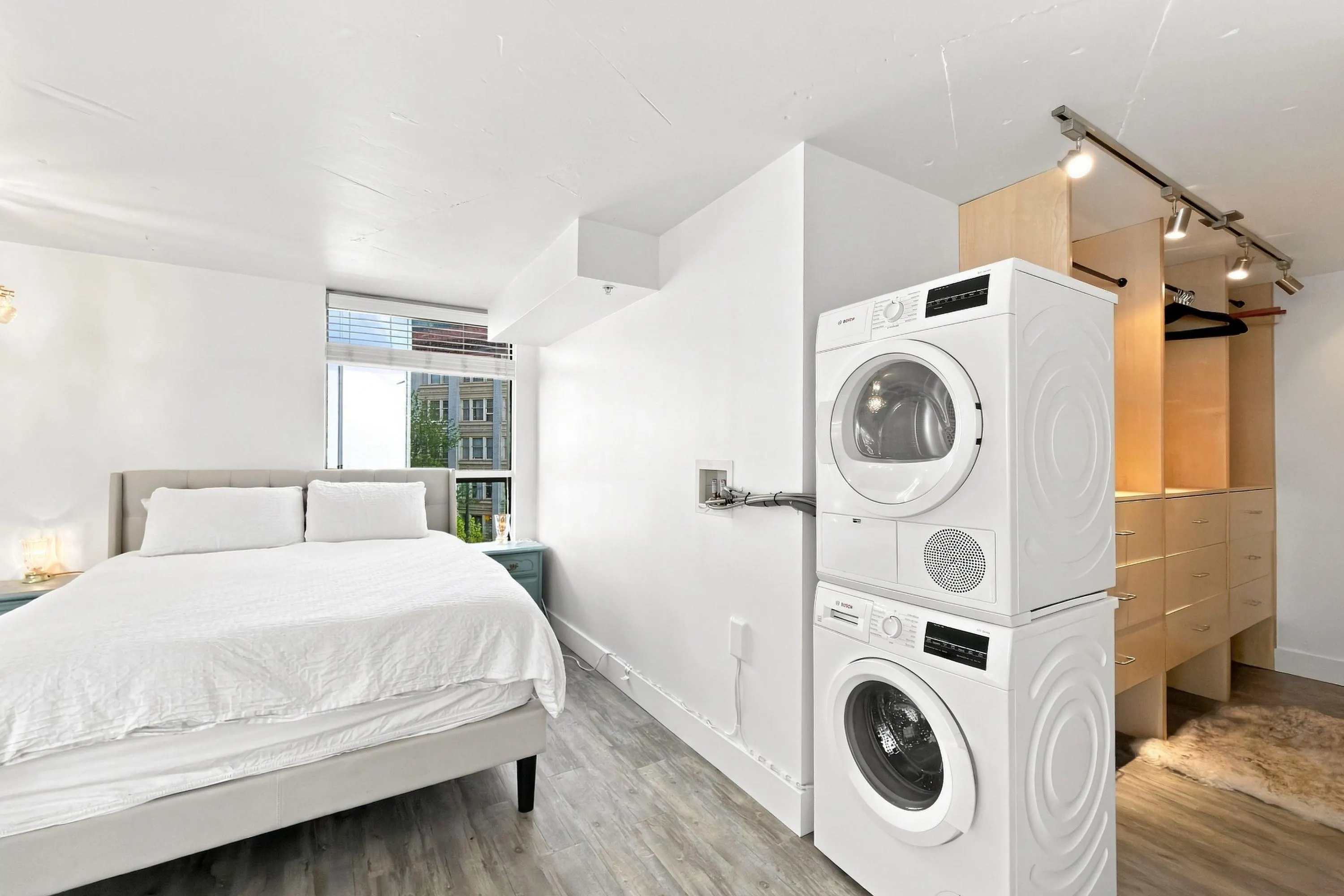 1 E Cordova Street #311