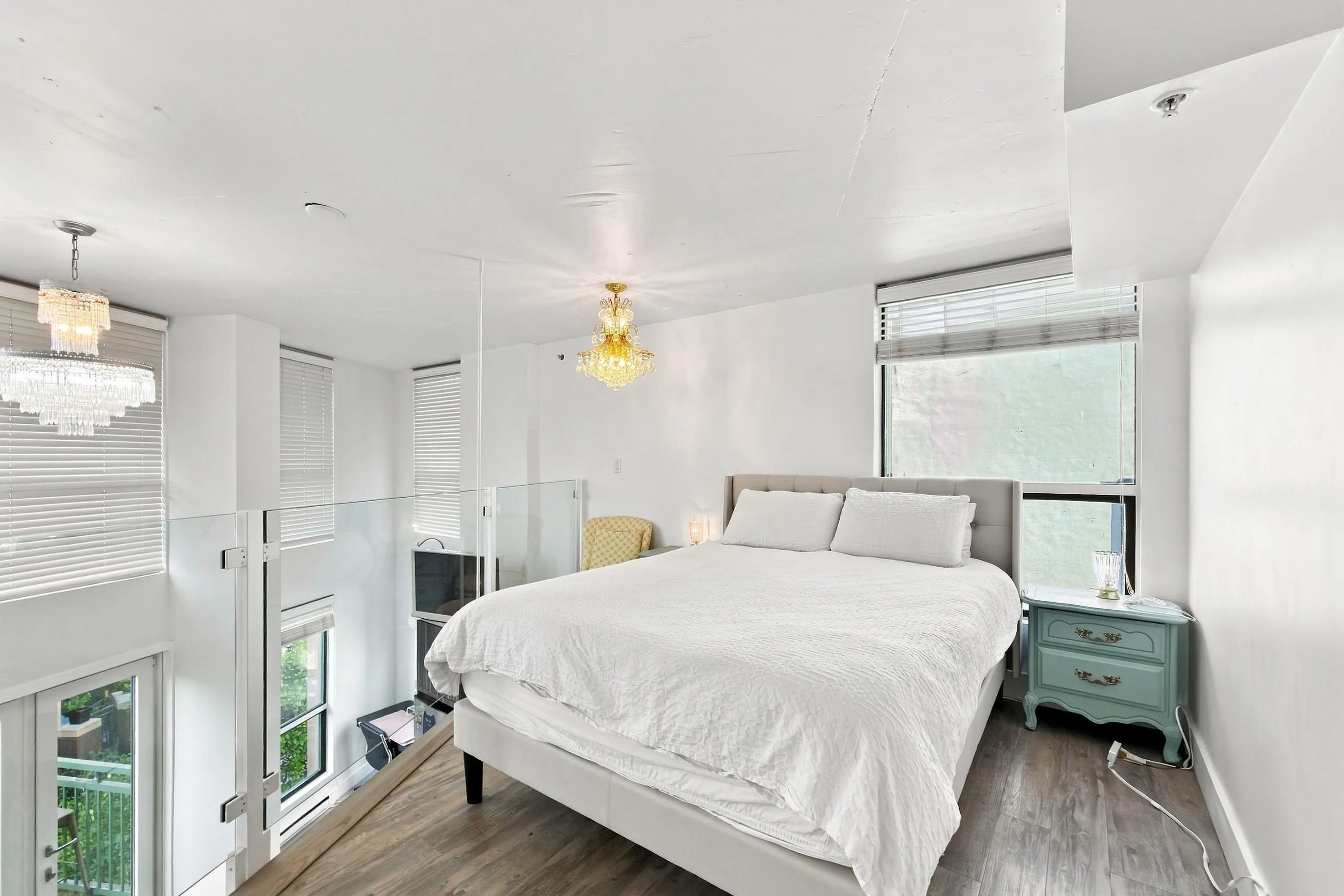 1 E Cordova Street #311