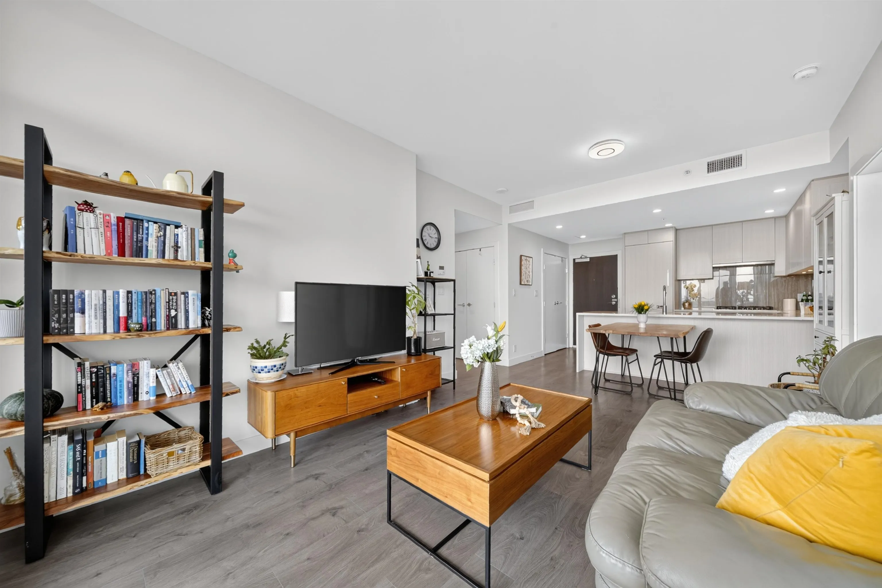 5051 Imperial Street #2103