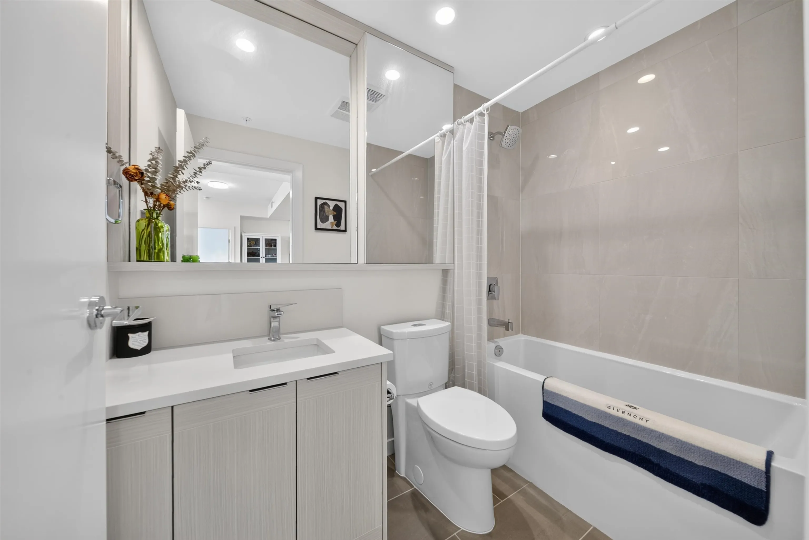 5051 Imperial Street #2103