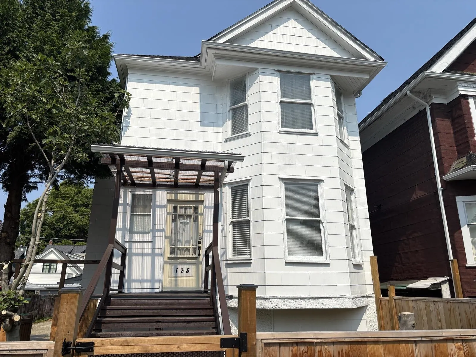 135 W 12th Avenue