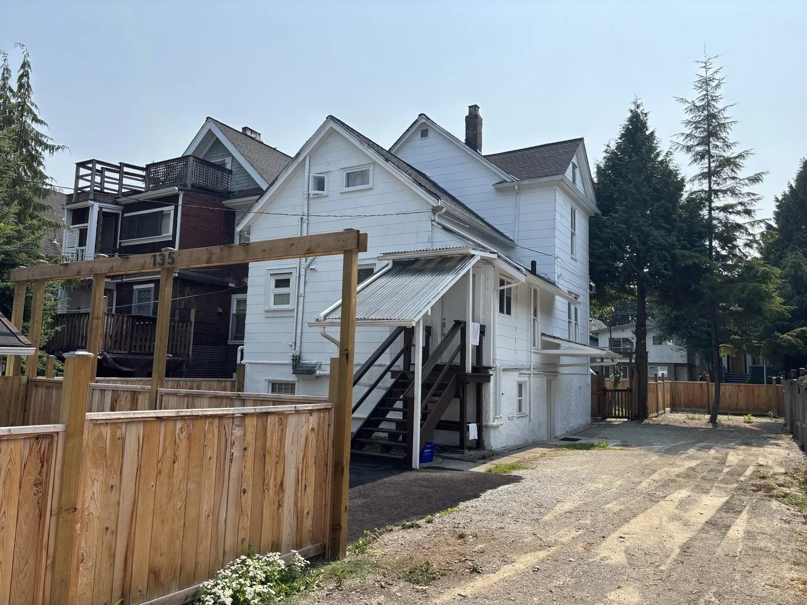 135 W 12th Avenue