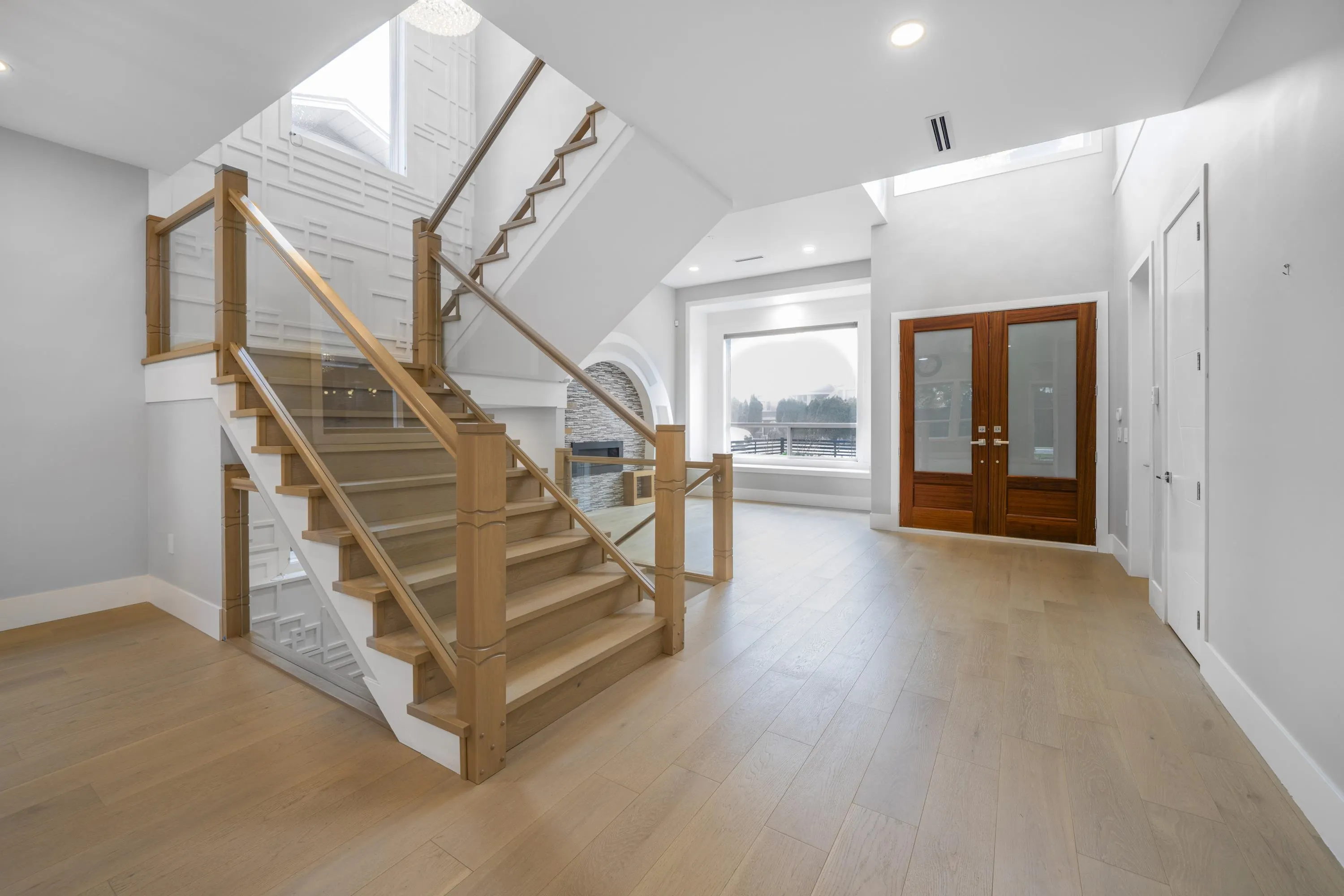 1211 Foster Avenue
