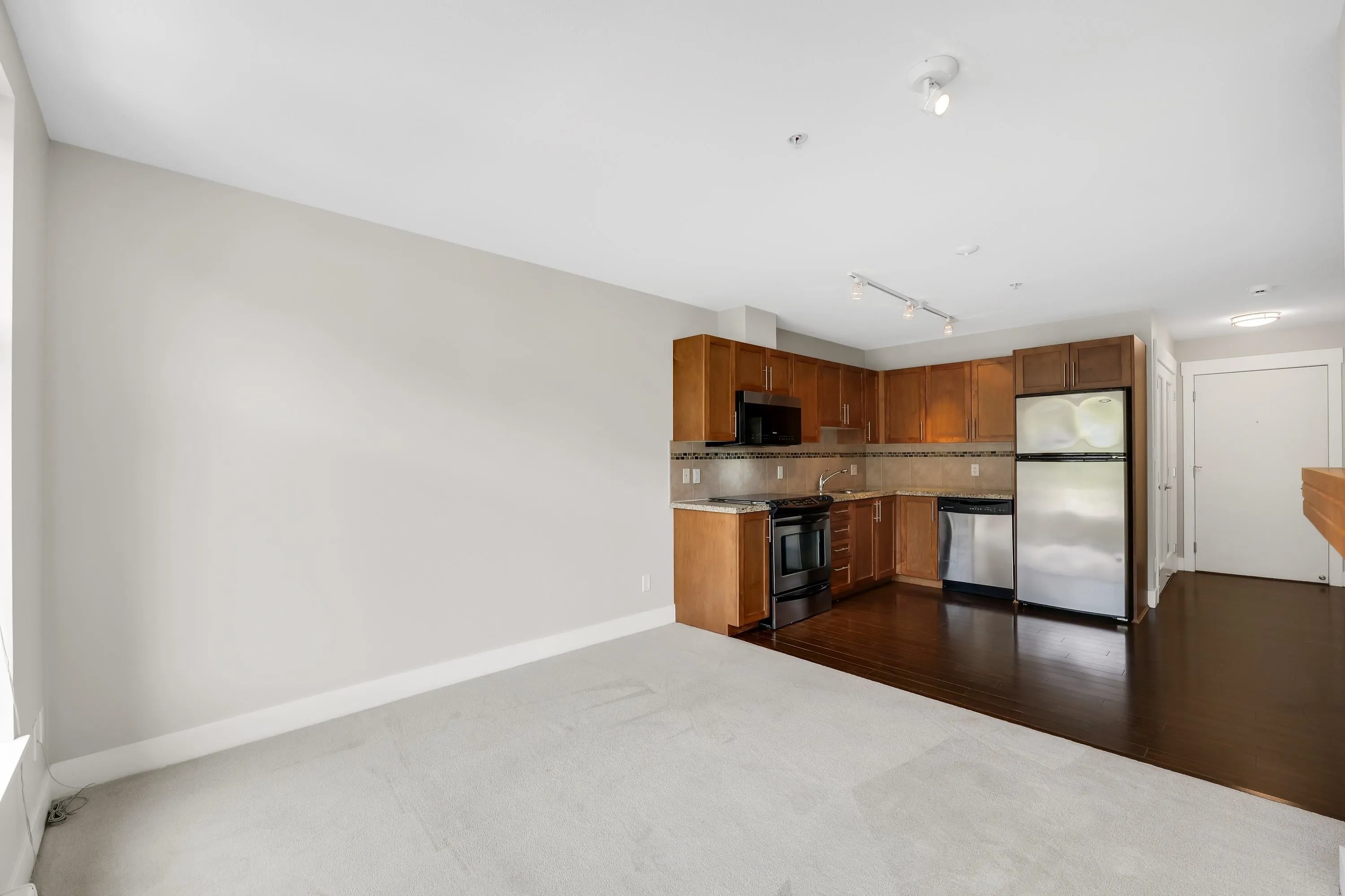 1211 Village Green Way #305