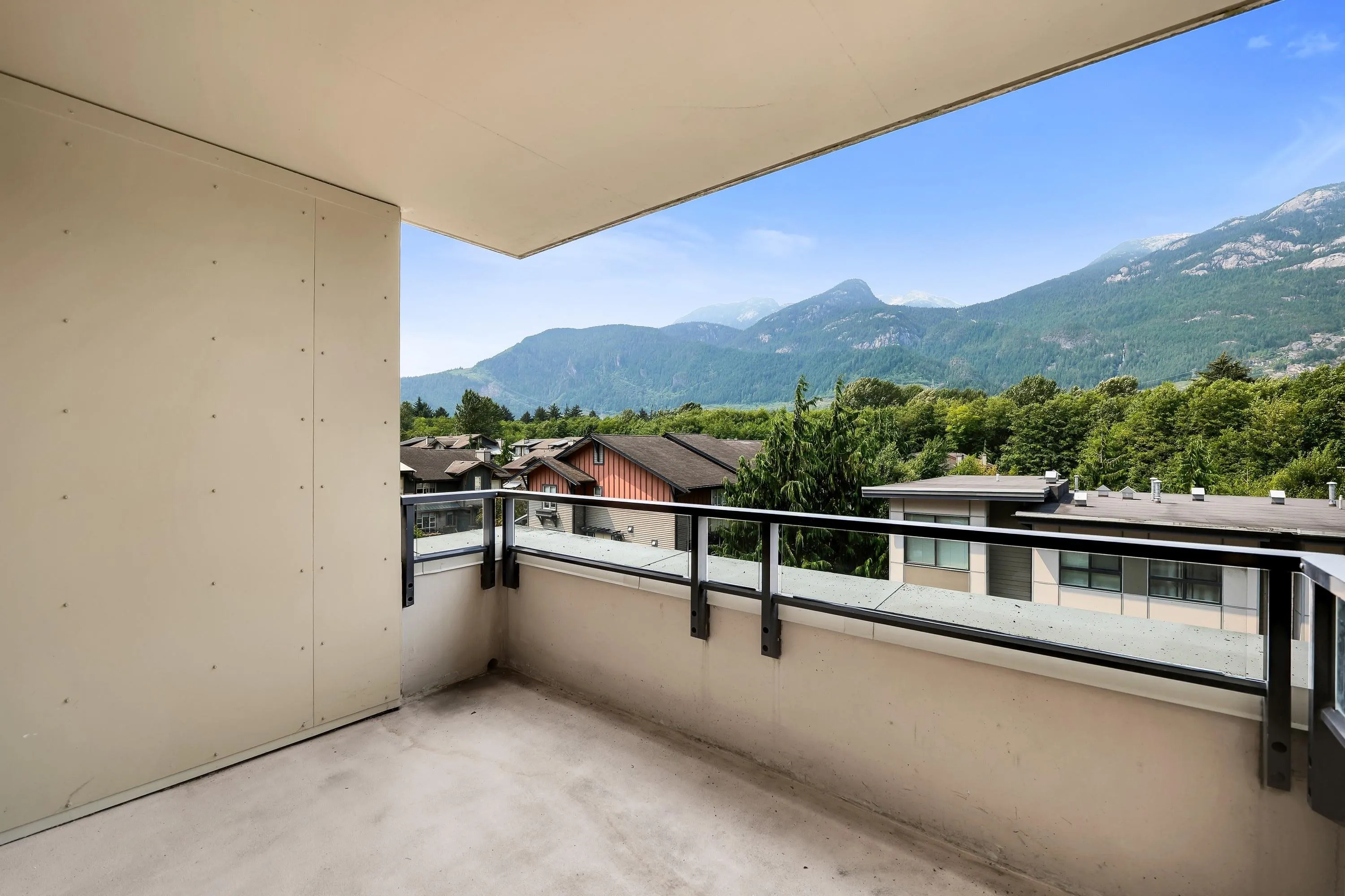 1211 Village Green Way #305