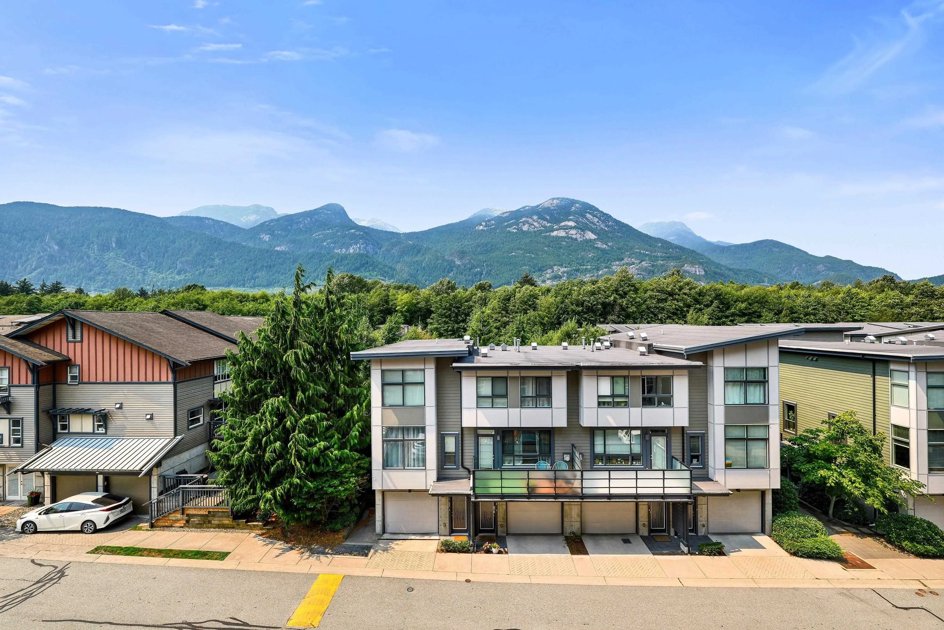1211 Village Green Way #305