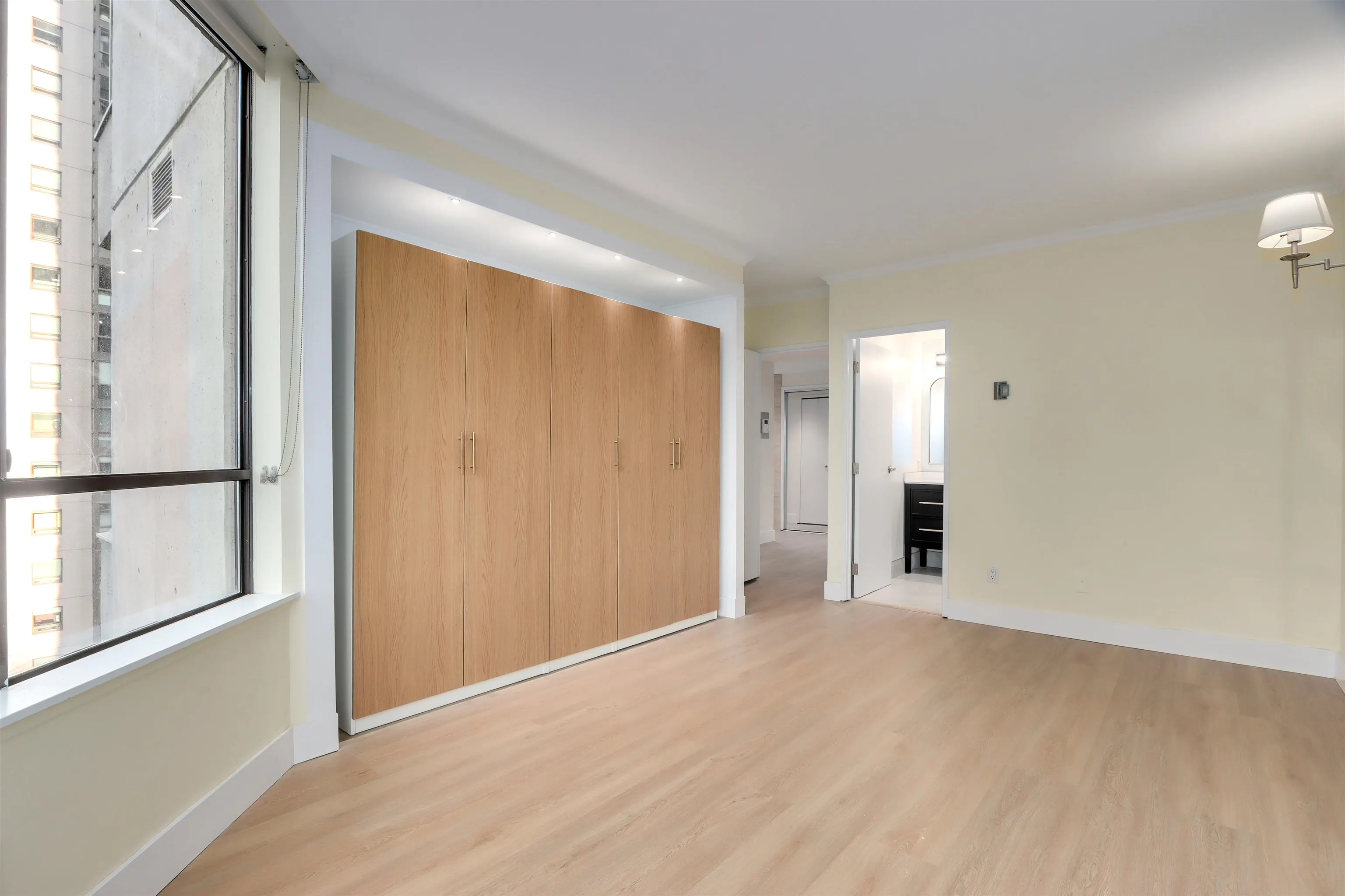 738 Broughton Street #701