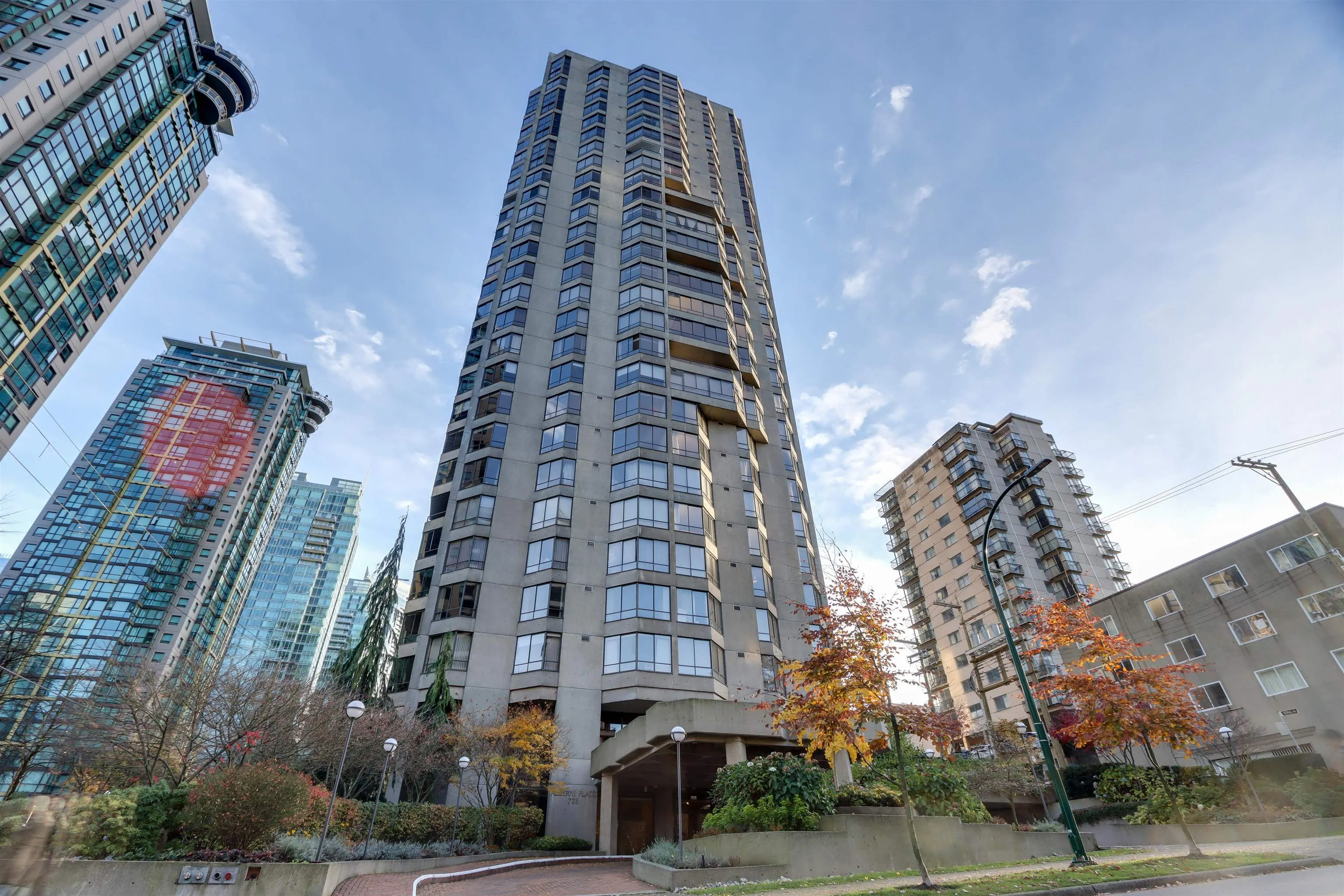 738 Broughton Street #701