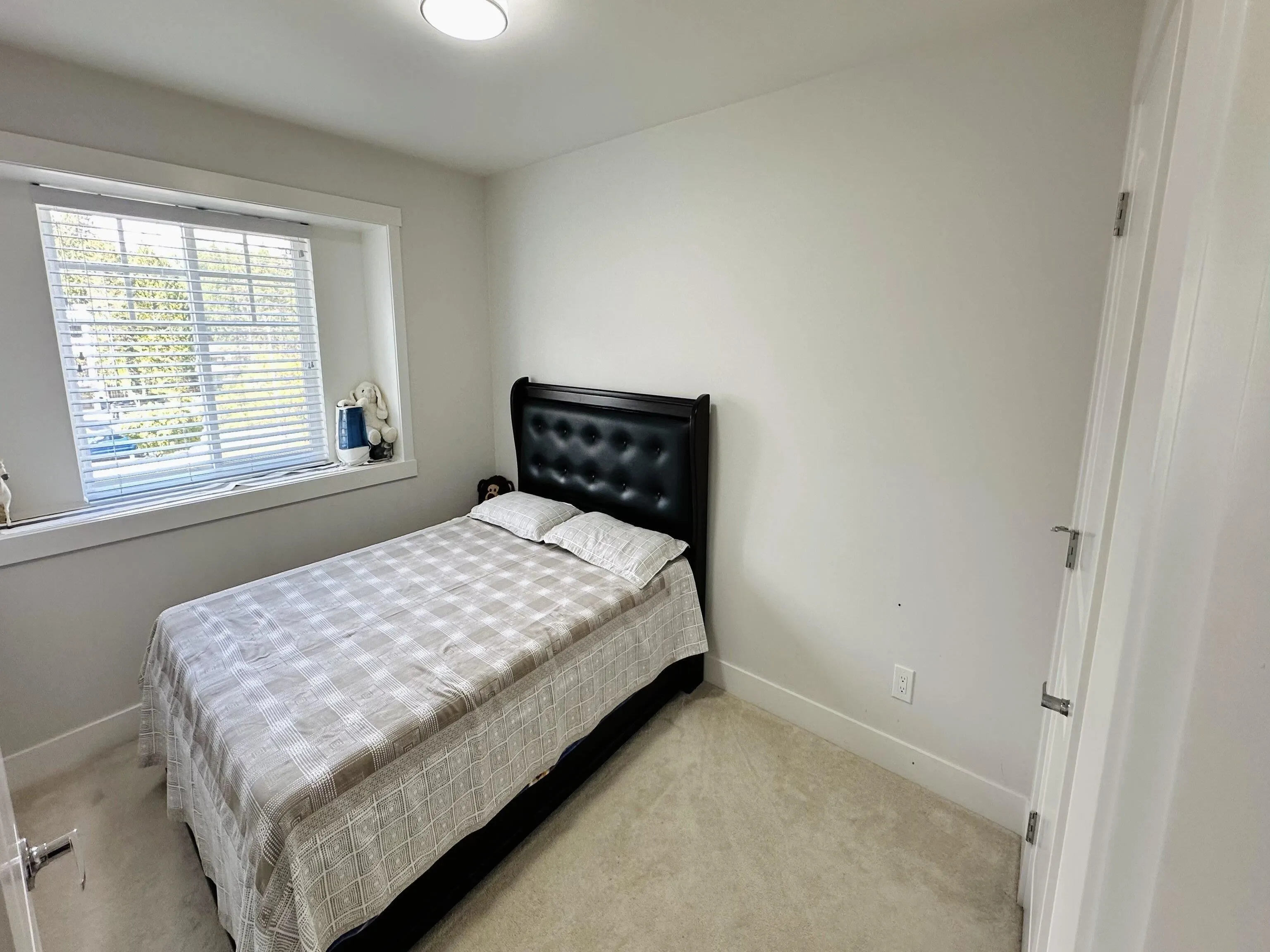 13898 64 Avenue #176