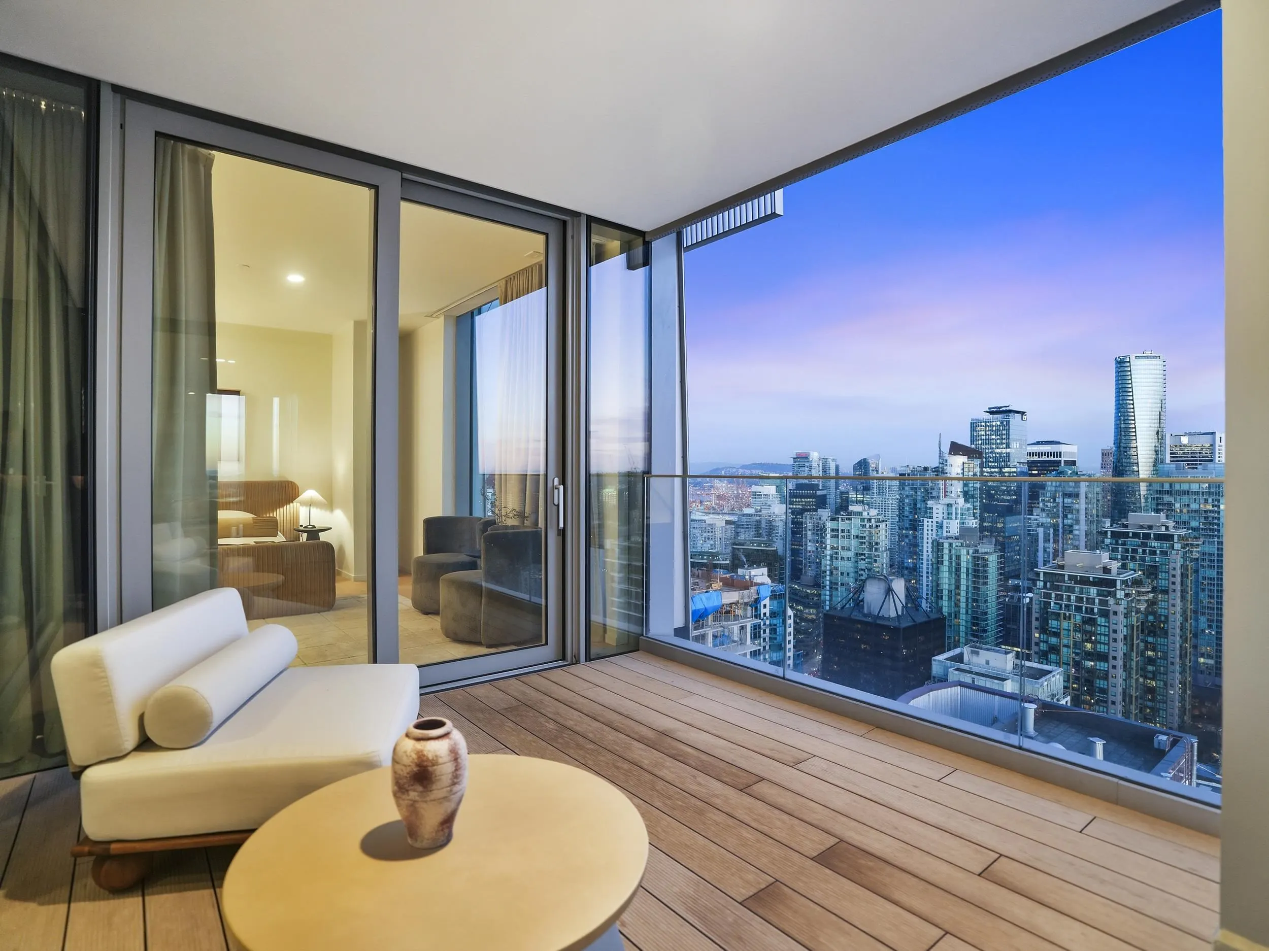 1568 Alberni Street #3902