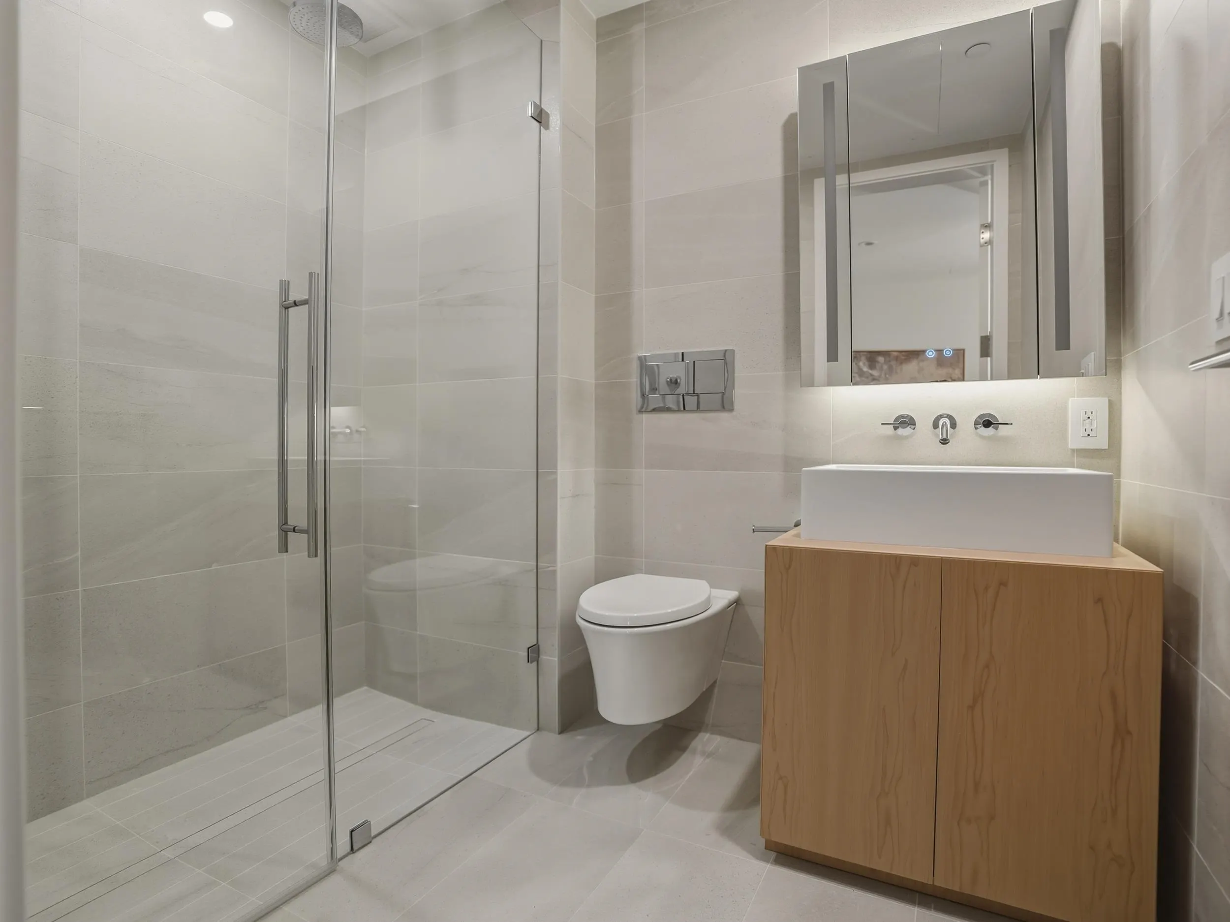 1568 Alberni Street #3902