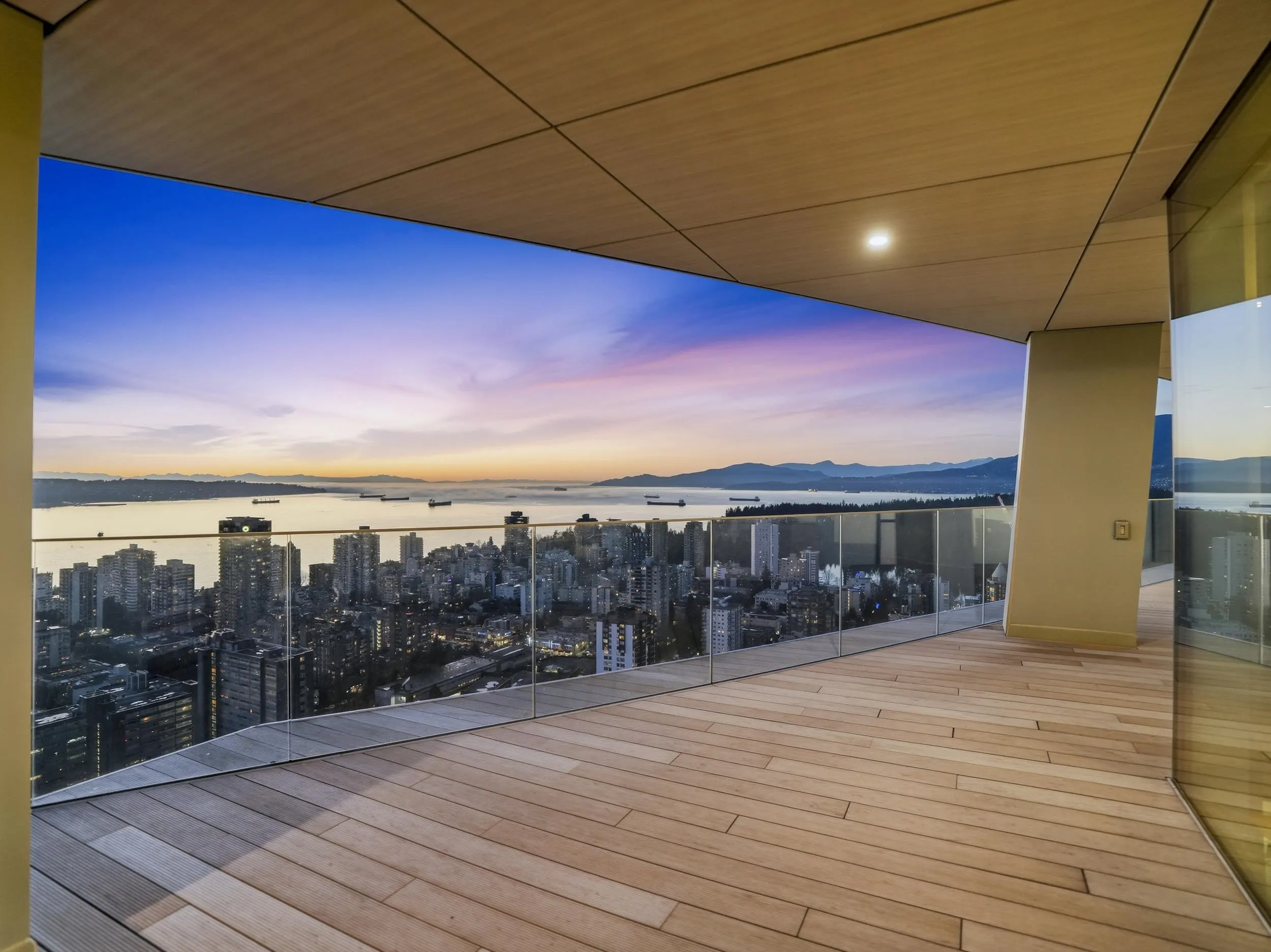 1568 Alberni Street #3902