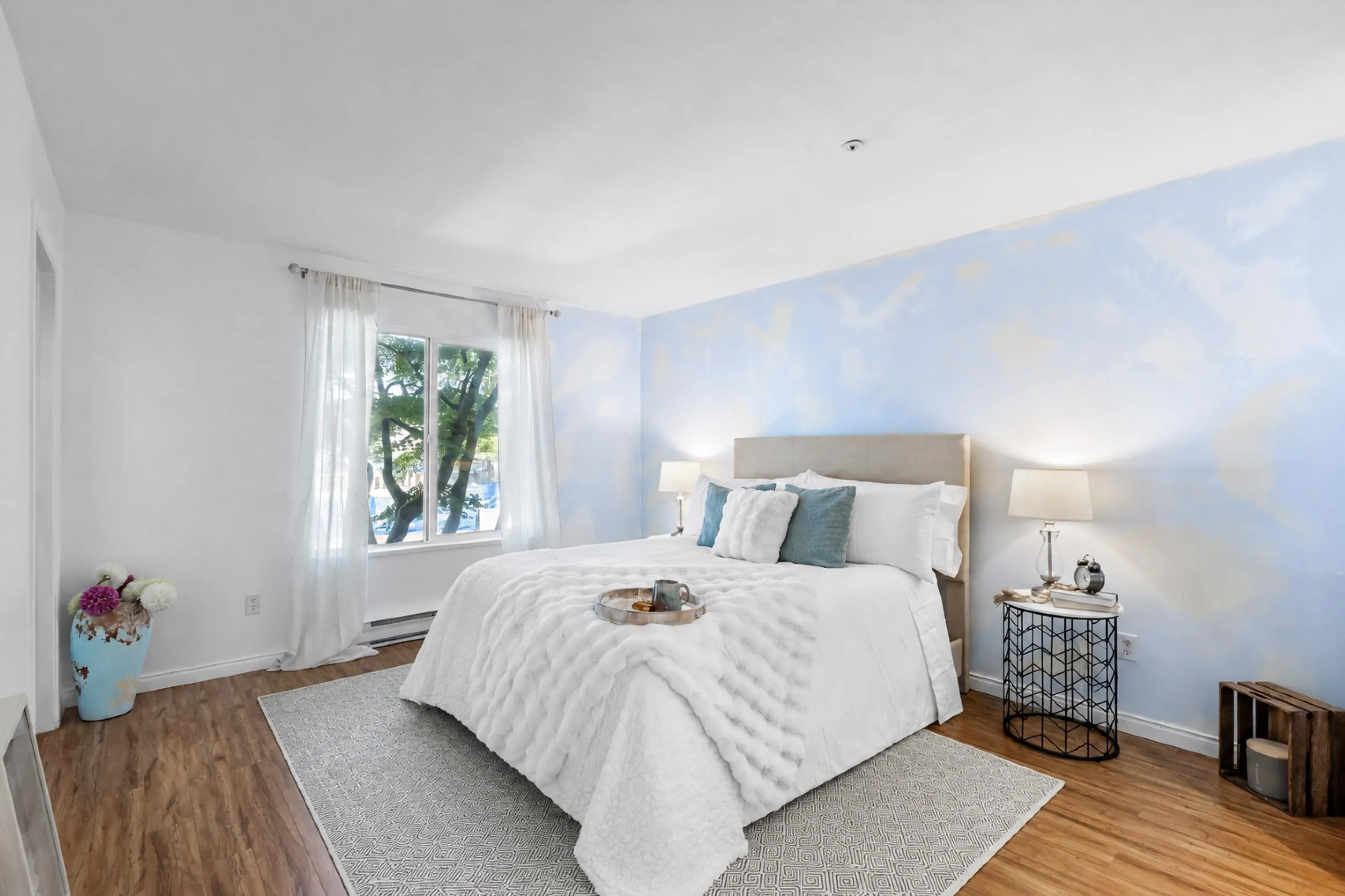 20433 53 Avenue #206