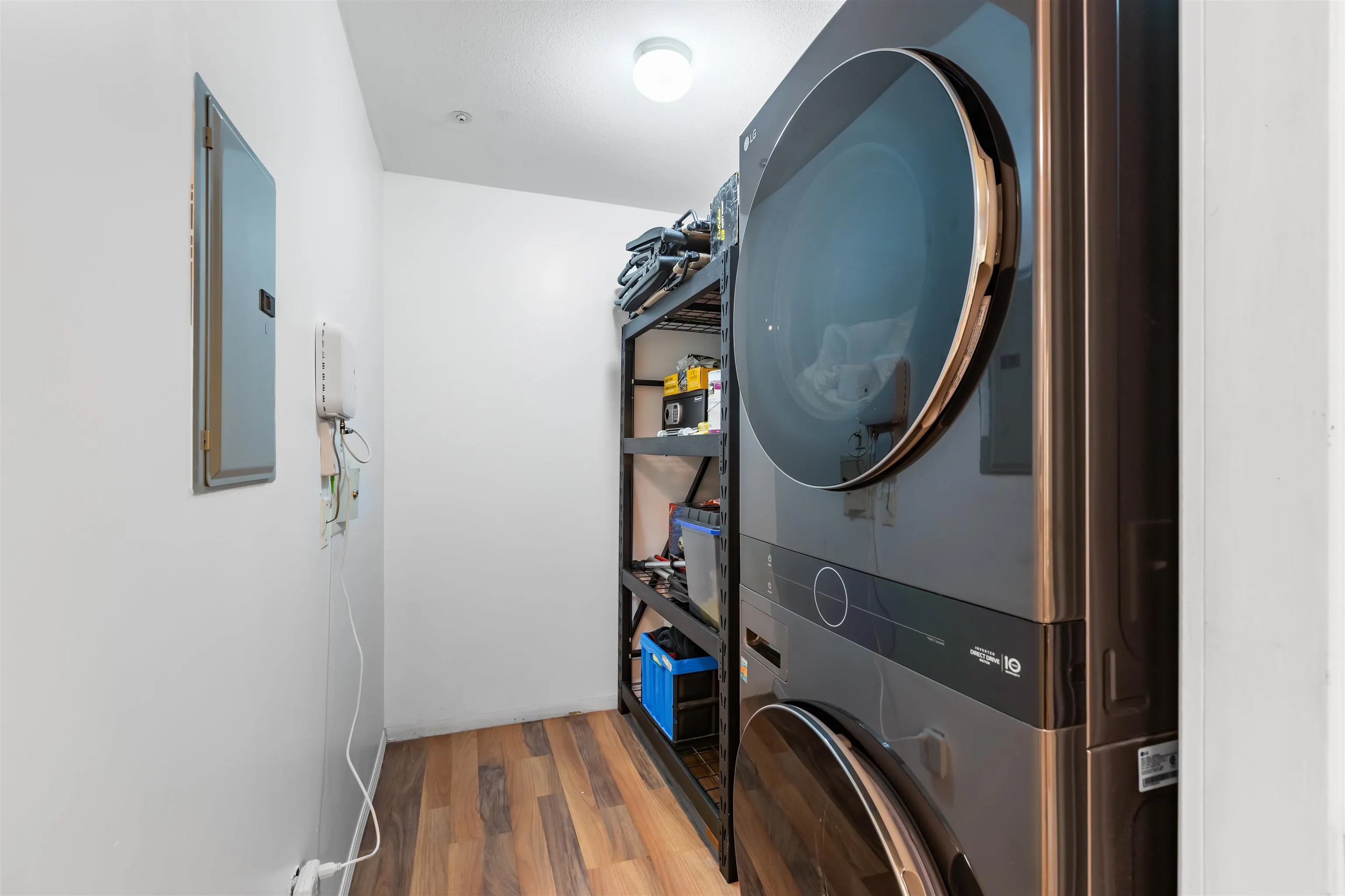 20433 53 Avenue #206